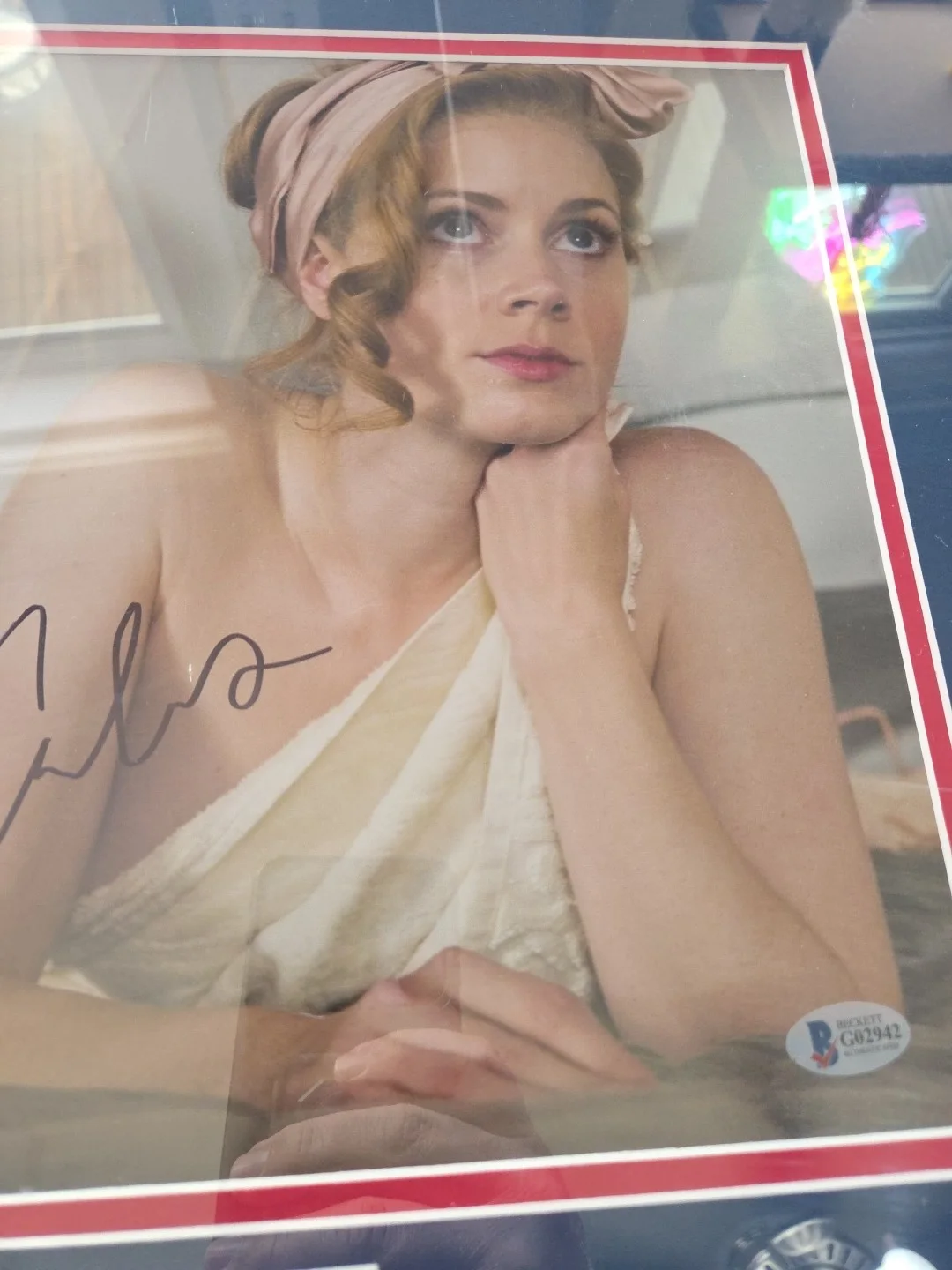 SEXY AMY ADAMS SIGNED 11x14 PHOTO BECKETT BAS COA. Framed And Double Matted, image 3