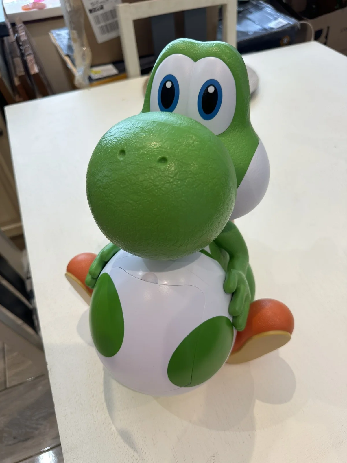 Super Mario Galaxy Yoshi Odeon Popcorn Bucket - Brand New - Fast Shipping 🚚📦, изображение 2