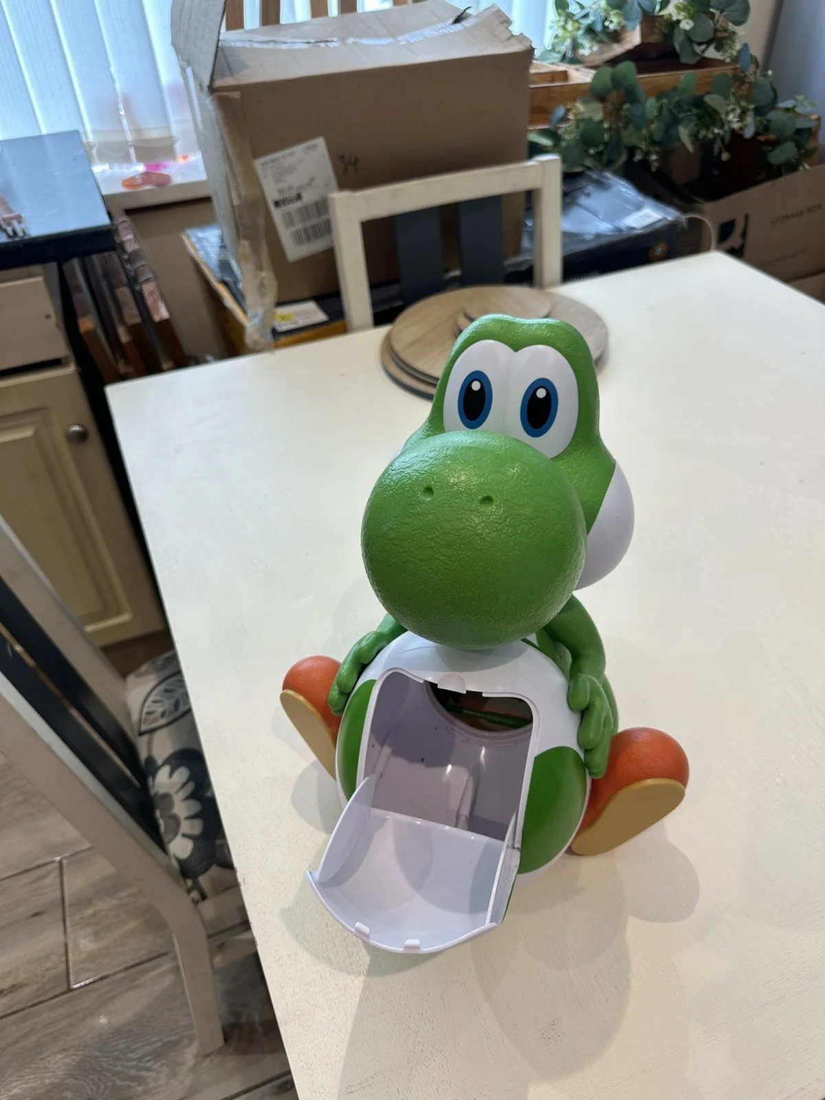Super Mario Galaxy Yoshi Odeon Popcorn Bucket - Brand New - Fast Shipping 🚚📦, изображение 3