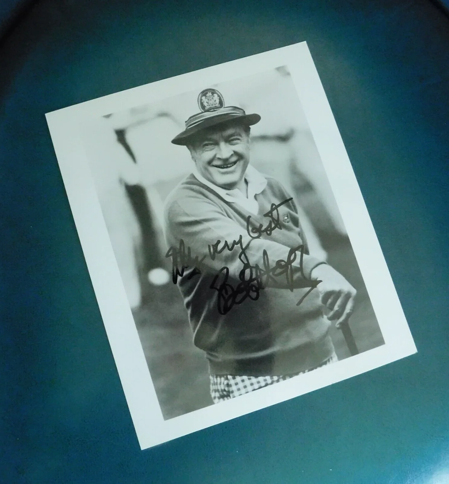 Bob Hope — Vtg. BOB HOPE SIGNED AUTOGRAPHED BLACK and WHITE ORIGINAL PHOTOGRAPH 8" x 9 1/2", изображение 2