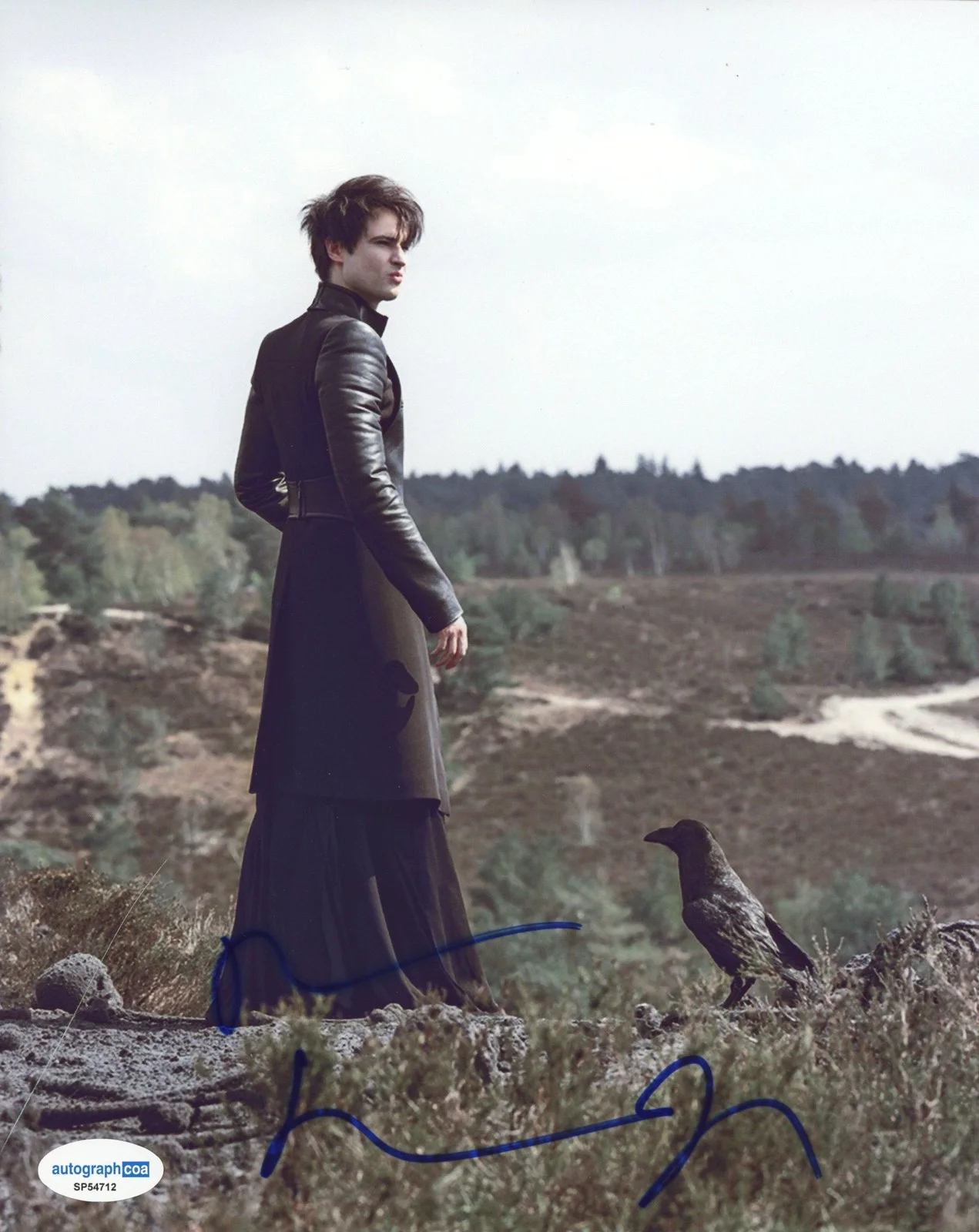 Tom Sturridge — Tom Sturridge "The Sandman" AUTOGRAPH Signed 'Dream' 8x10 Photo E ACOA, image 2