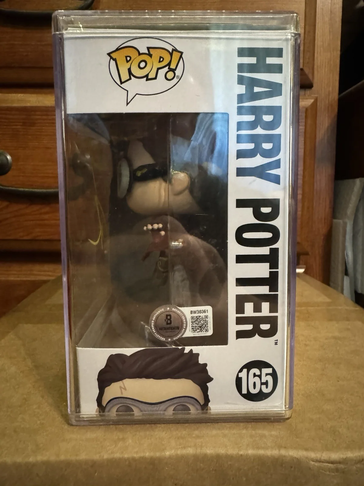 Daniel Radcliffe — Funko Pop Harry Potter #165 Signed Daniel Radcliffe Beckett COA Autograph, image 2