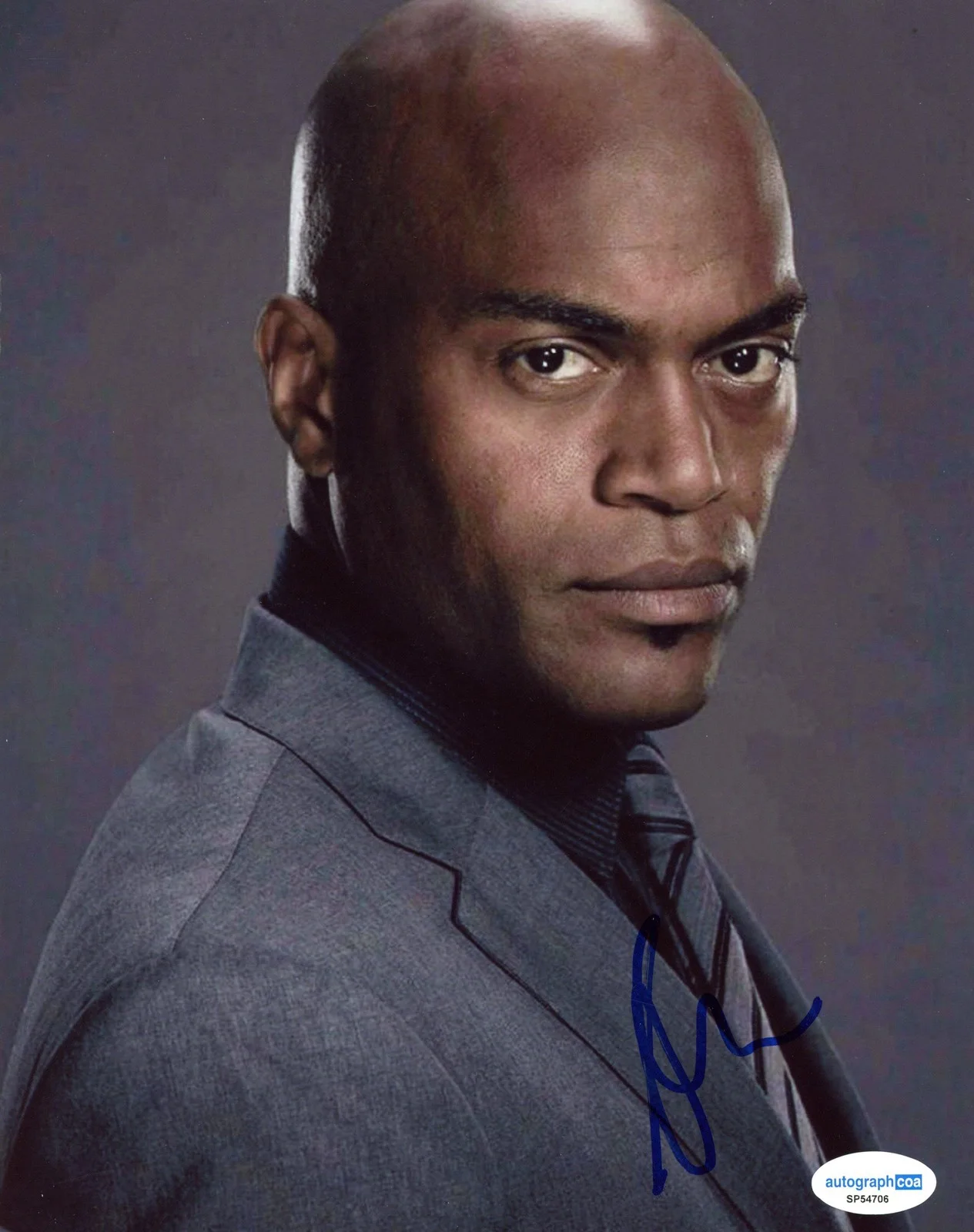 Andrew Stewart-Jones — Andrew Stewart-Jones "Gotham" AUTOGRAPH Signed 'Crispus Allen' 8x10 Photo B ACOA, изображение 2