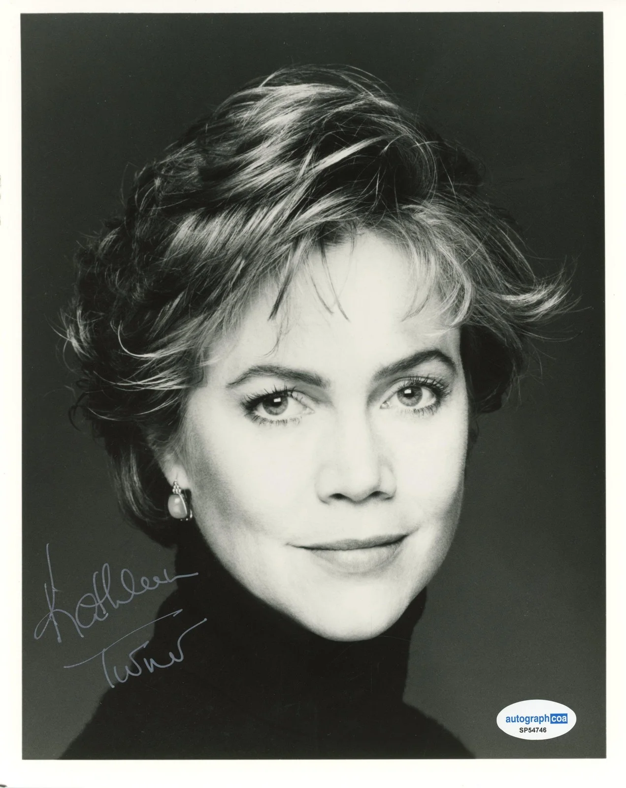 Kathleen Turner — Kathleen Turner "Serial Mom" AUTOGRAPH Signed Autographed 8x10 Photo ACOA, image 2
