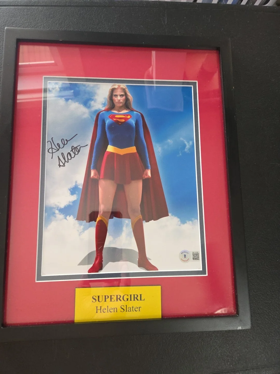 HELEN SLATER — HELEN SLATER as SUPERGIRL SIGNED 8x10 PHOTO. BAS COA. FRAMED & DOUBLE MATTED