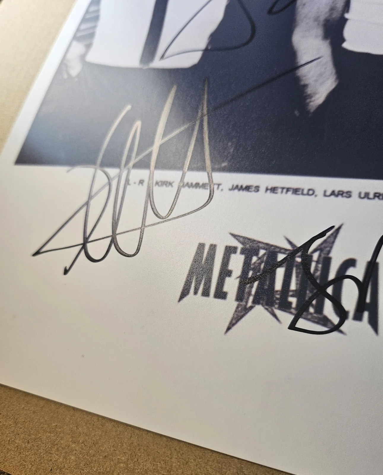 METALLICA WITH COA- ORIGINAL FULL-BAND AUTOGRAPHS 8X12" PROMO PHOTO 🤘, изображение 5