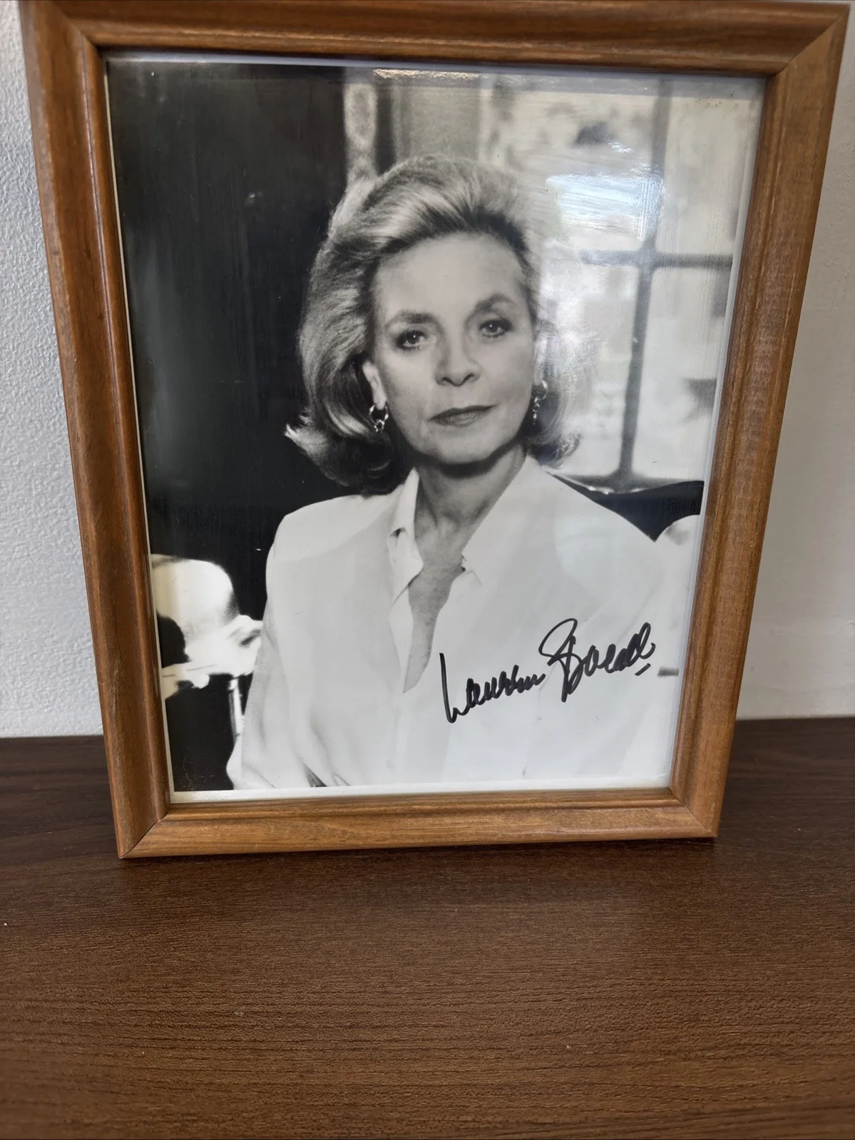 Lauren Bacall — Lauren Bacall Golden Age Actress Autographed 8x10 B&W in Wood Frame