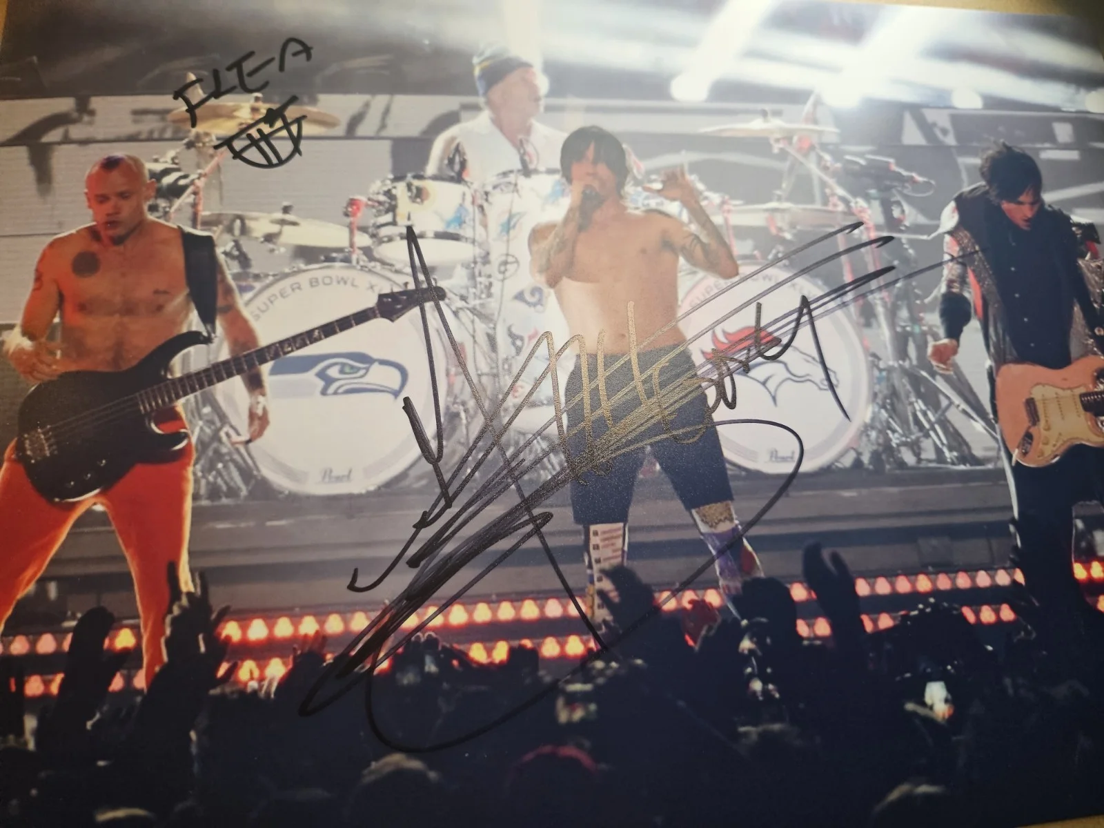 WITH COA ✔️ 2 ORIGINAL AUTOGRAPHS RED HOT CHILI PEPPERS 12X8" PERFECT PHOTO, image 5