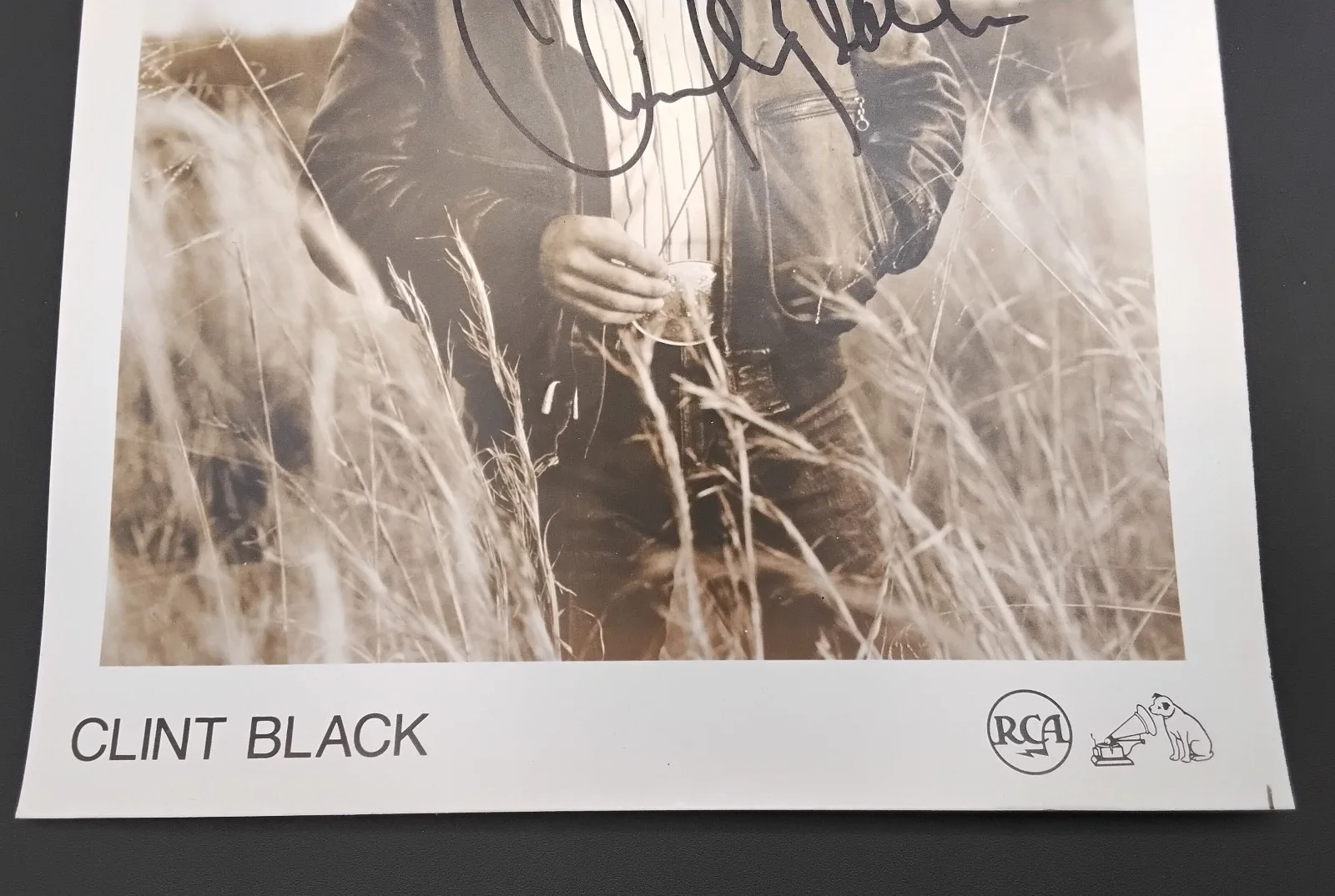 Clint Black Signed 8x10 Photo Country Singer Autograph RCA PROMO B/W Hand Signed, изображение 3