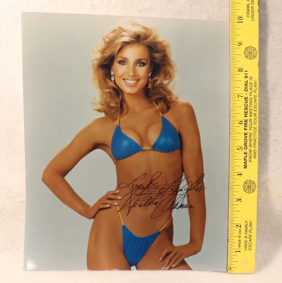 HEATHER THOMAS — AUTOGRAPHED HEATHER THOMAS 8 X 10 COLORED GLOSSY PICTURE IN A BIKINI SIGNED, image 5