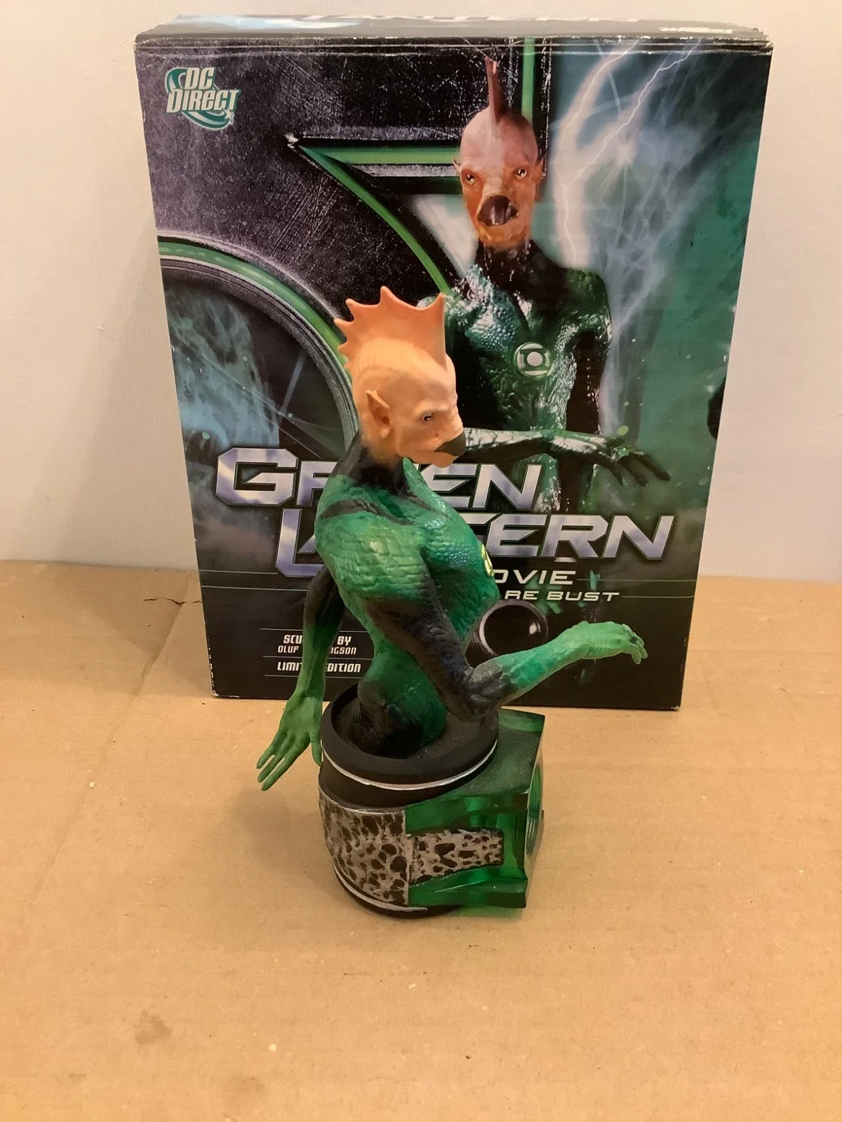 DC Direct Limited Edition Green Lantern Movie Tomar Re Bust, 363/4000, изображение 4
