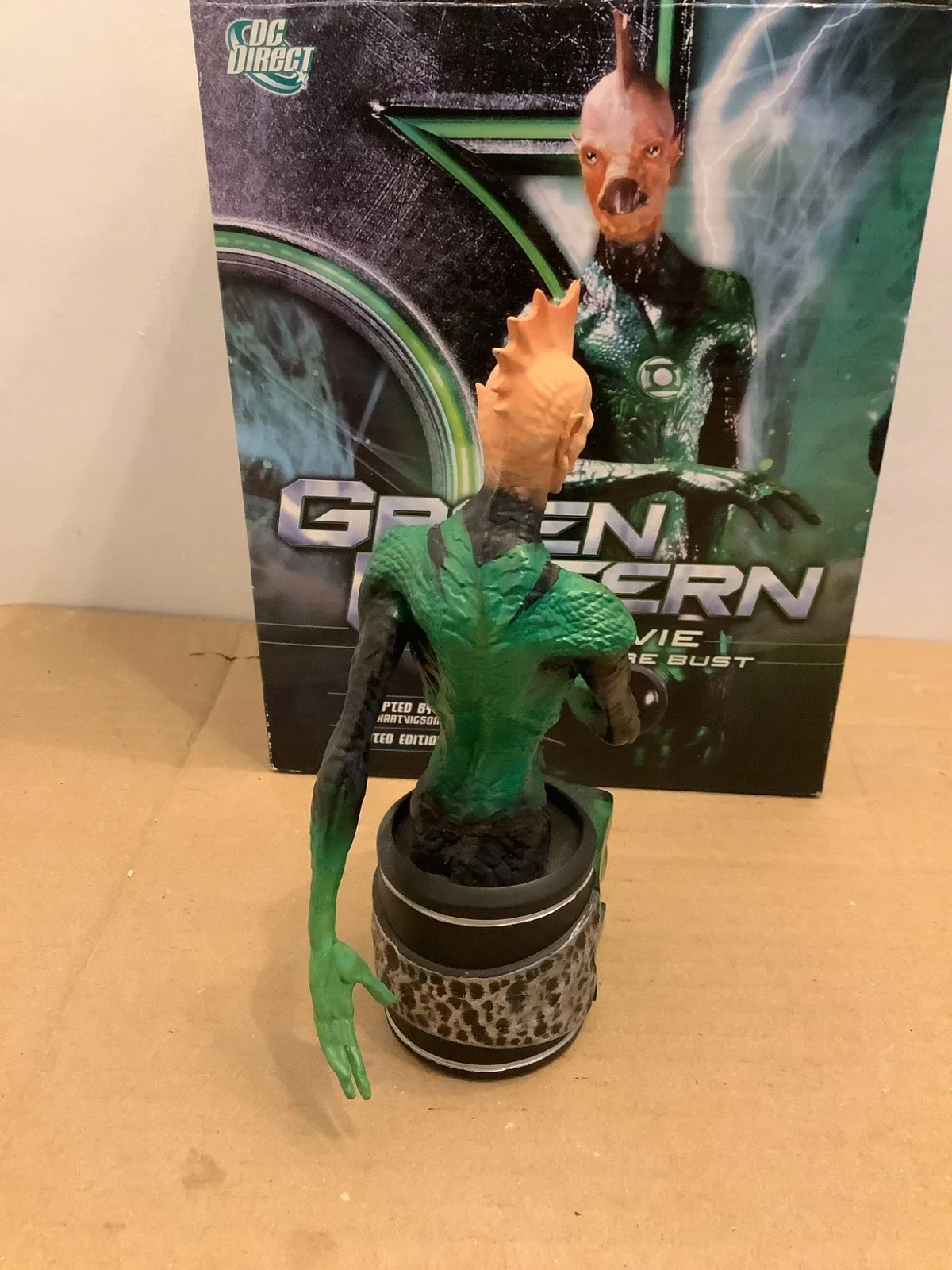 DC Direct Limited Edition Green Lantern Movie Tomar Re Bust, 363/4000, изображение 5