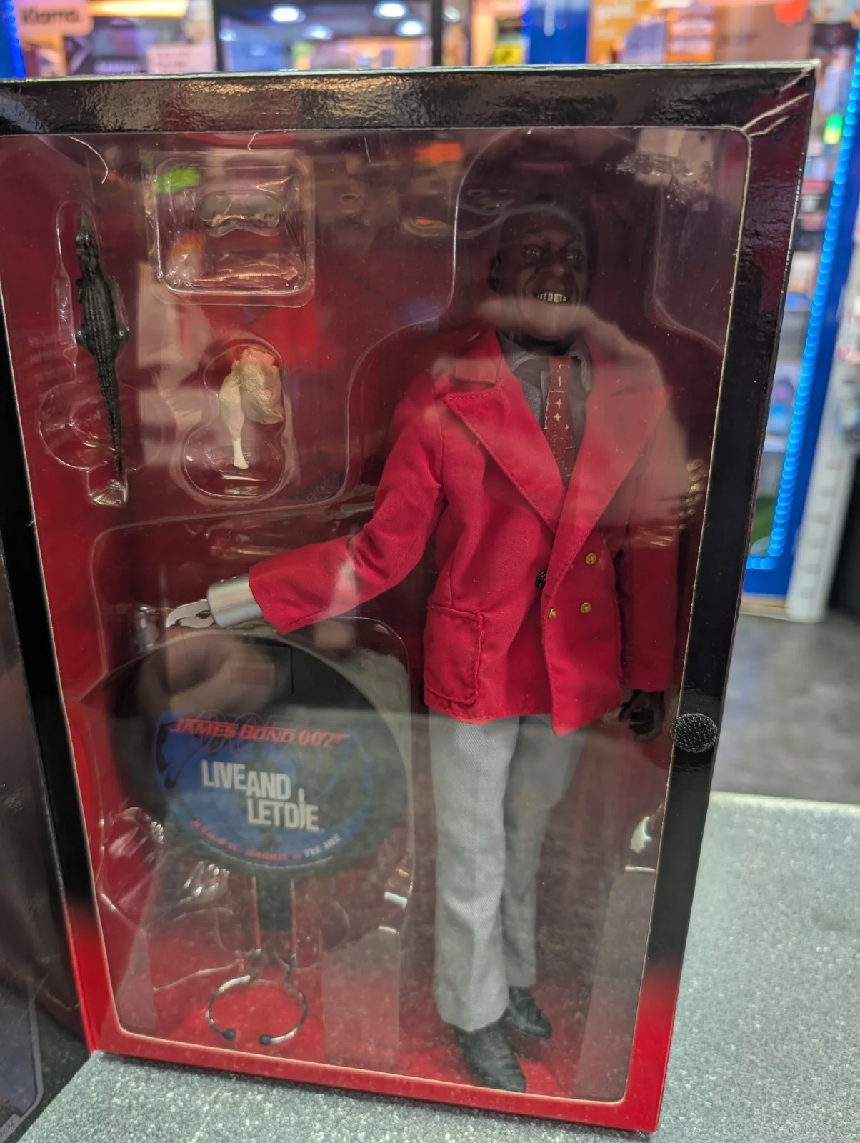 SIDESHOW COLLECTIBLES 007 LIVE AND LET DIE JULIUS W.HARRIS AS TEE HEE, изображение 2