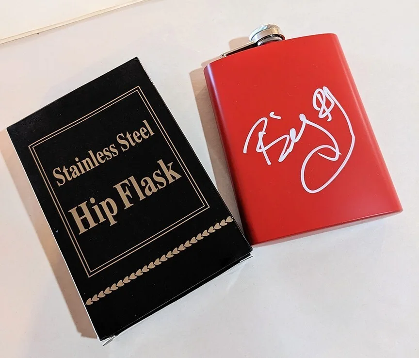 Billy Bob Thornton — Billy Bob Thornton Real Hand Signed Red Hip Flask COA Autographed Bad Santa, изображение 3