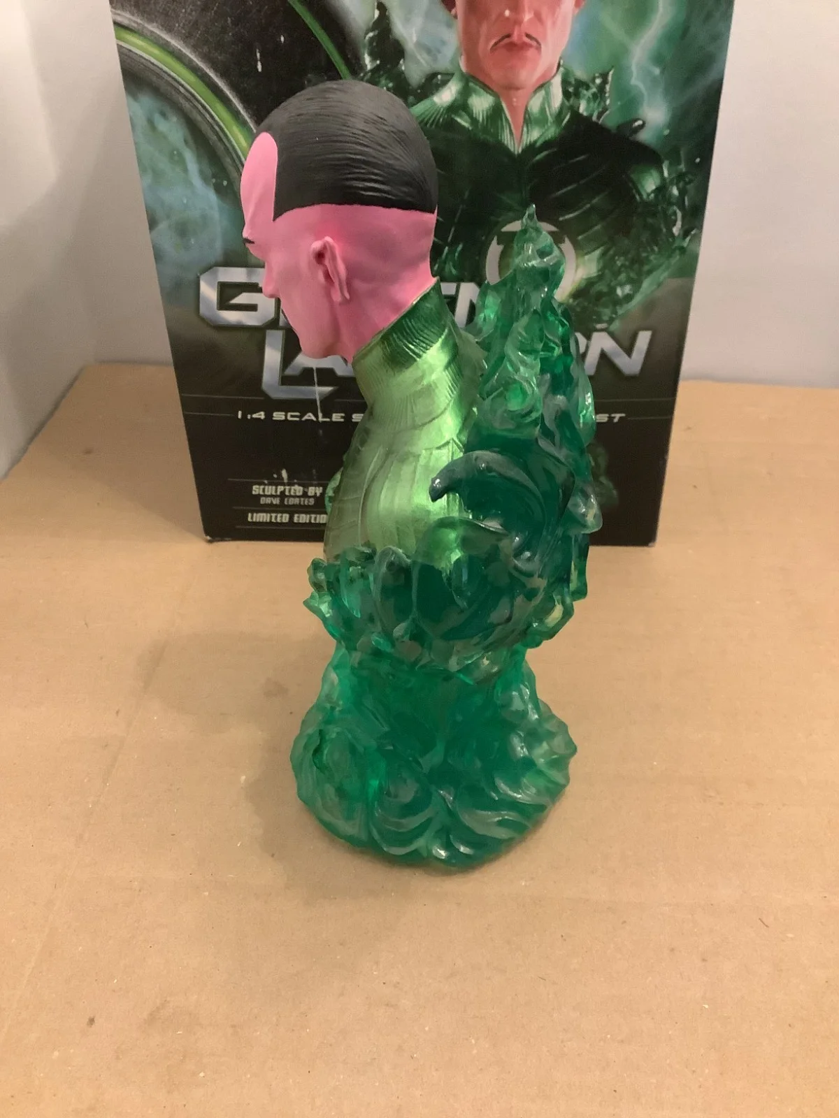 DC Direct Limited Edition Green Lantern Movie 1:4 Scale Sinestro Deluxe Bust, изображение 3