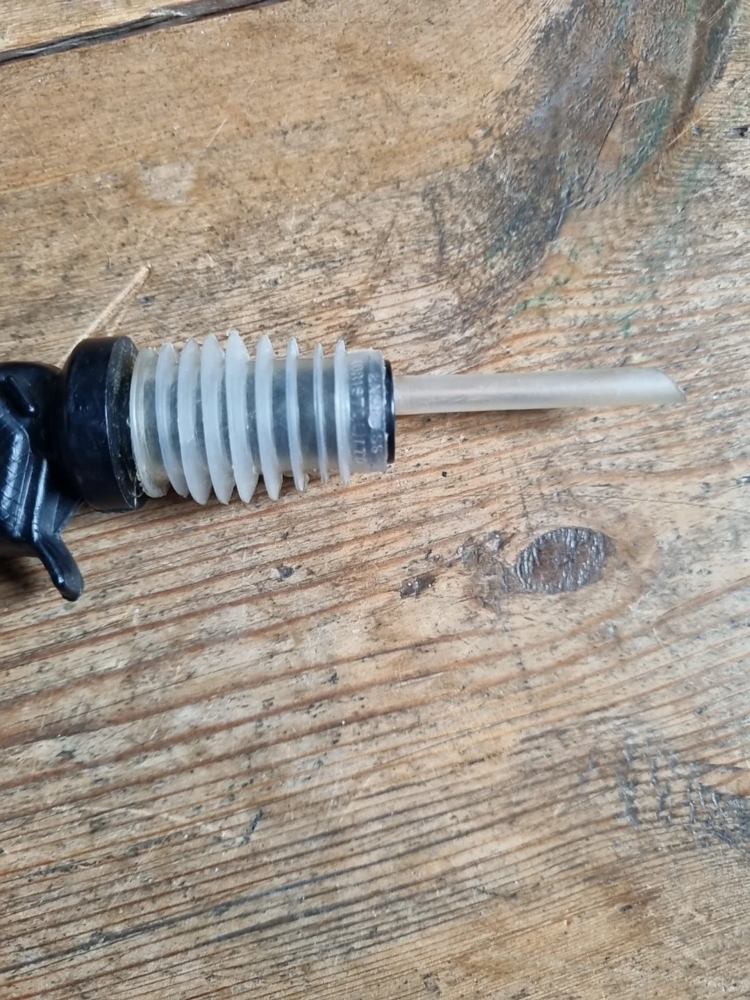 Very Rare James Bond 1960 S Vodka Bottle Pourer James Bond, image 4