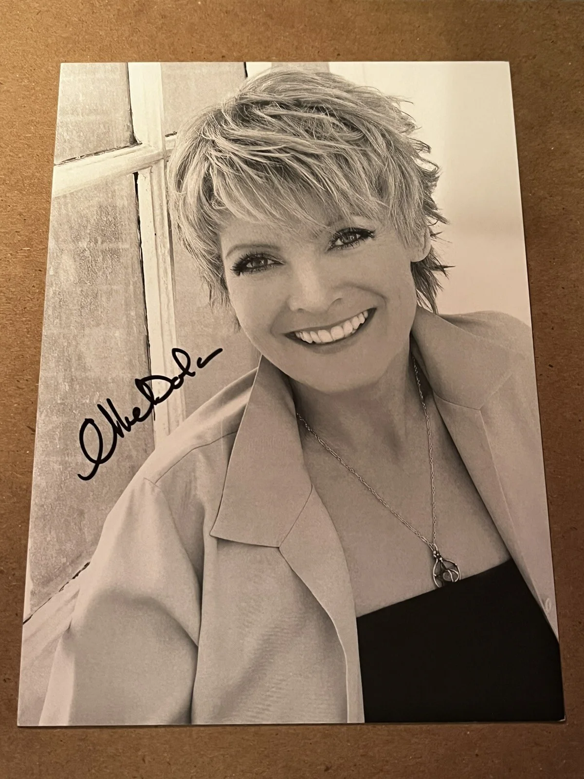 Ellen Dolan — Ellen Dolan Signed 5x7 Photo Actress / Soap Opera / As The World Turns, image 2