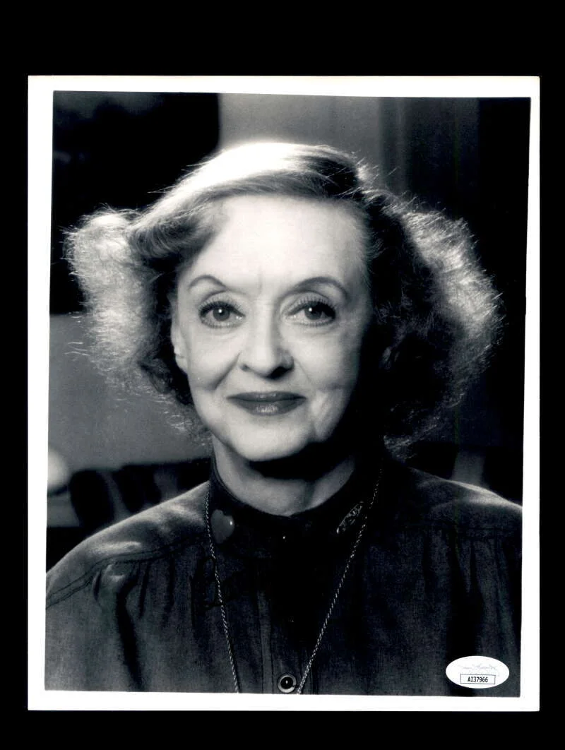 Bette Davis — Bette Davis JSA Cert Signed 8x10 Photo Autograph