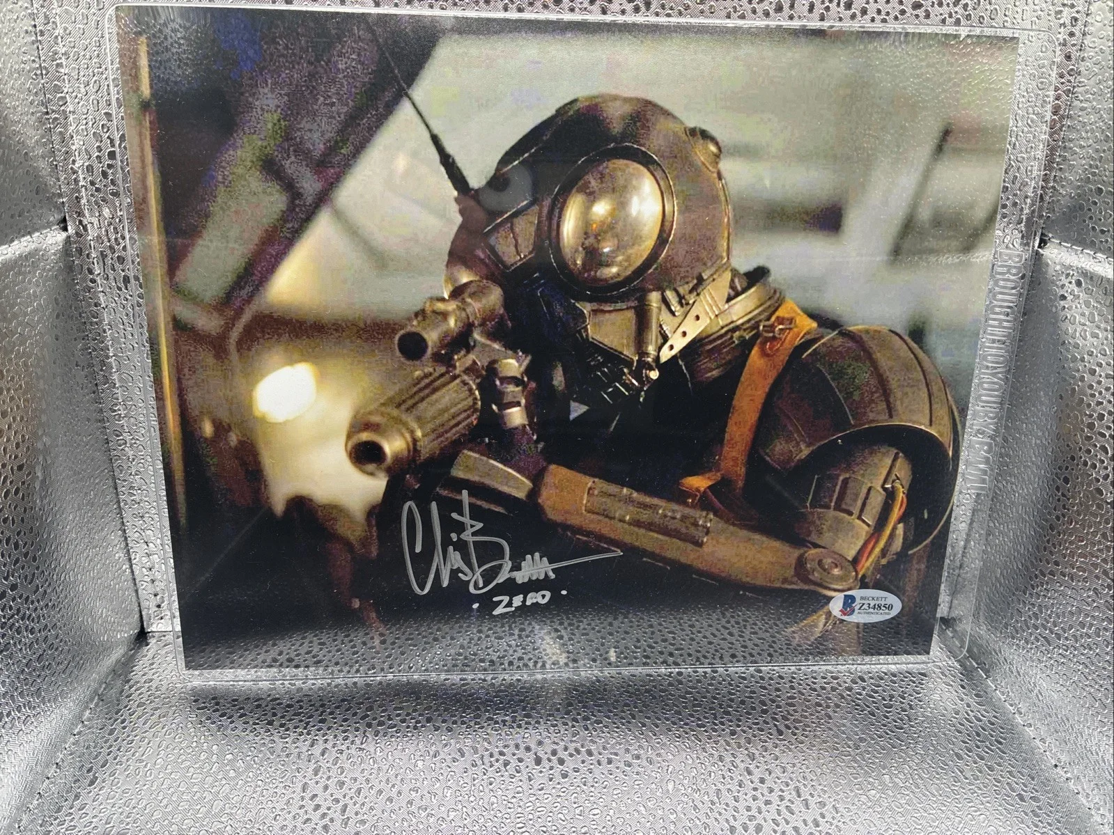 Chris Bartlett — Chris Bartlett Zero 8”x10” Autographed Photo COA Beckett w/ SN