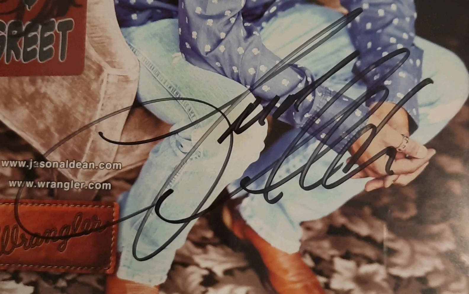 Jason Aldean Signed Autographed and Framed Meet & Greet Photo Memorabilia, image 4
