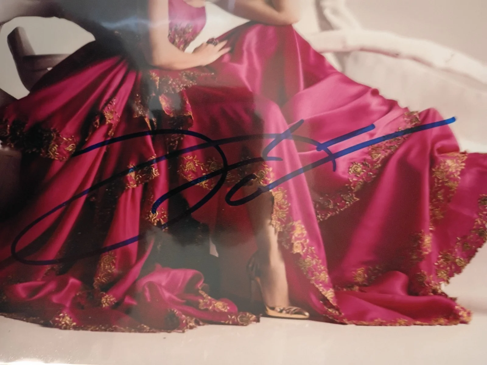 FAITH HILL Signed SEXY 8x10 Photo..COUNTRY MUSIC Superstar..PSA/DNA COA, изображение 2