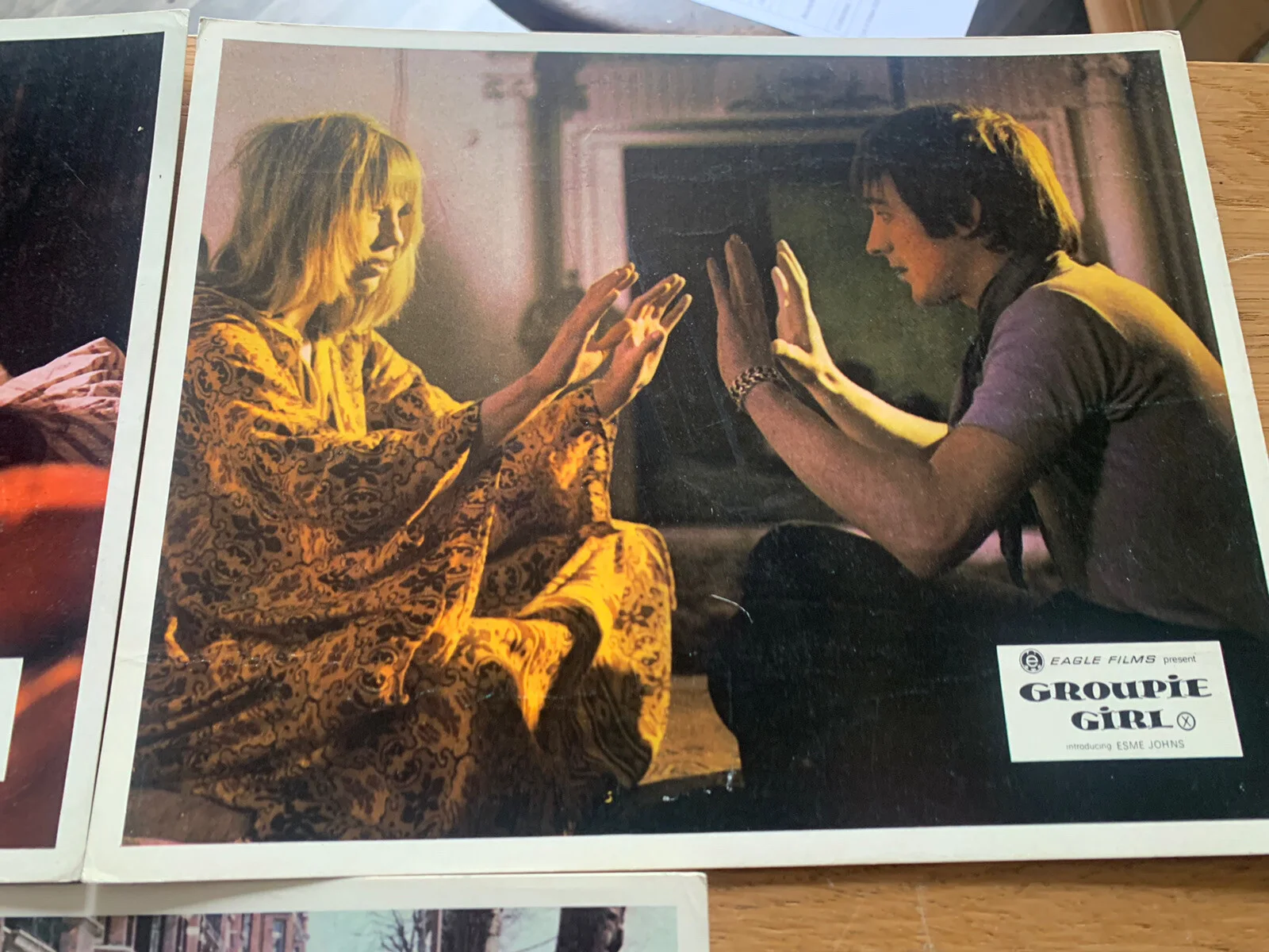 GROUPIE GIRL EAGLE FILMS UK LOBBY CARD 10 X 8 3 off ESME JOHNS 1970 SALLY P1, изображение 4