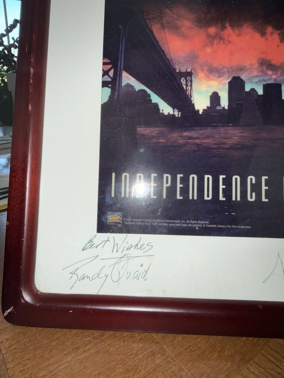 Randy Quaid, Jeff Goldblum — JEFF GOLDBLUM RANDY QUAID signed 8x10 photo INDEPENDENCE DAY POSTER MATTED FRAME, image 5
