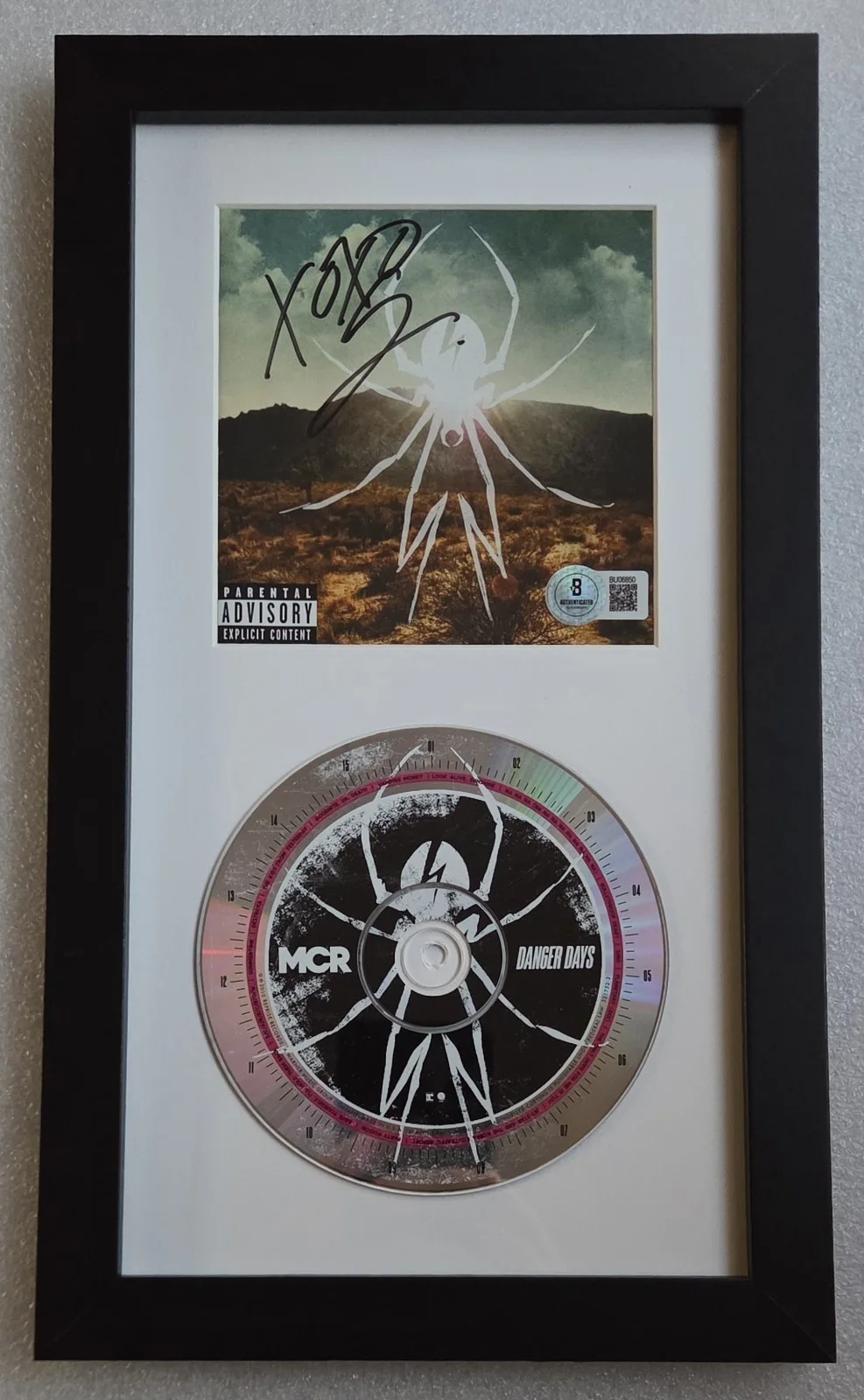 GERARD WAY CD DISPLAY AUTOGRAPHED BECKETT COA SIGNED MY CHEMICAL ROMANCE MCR, изображение 2