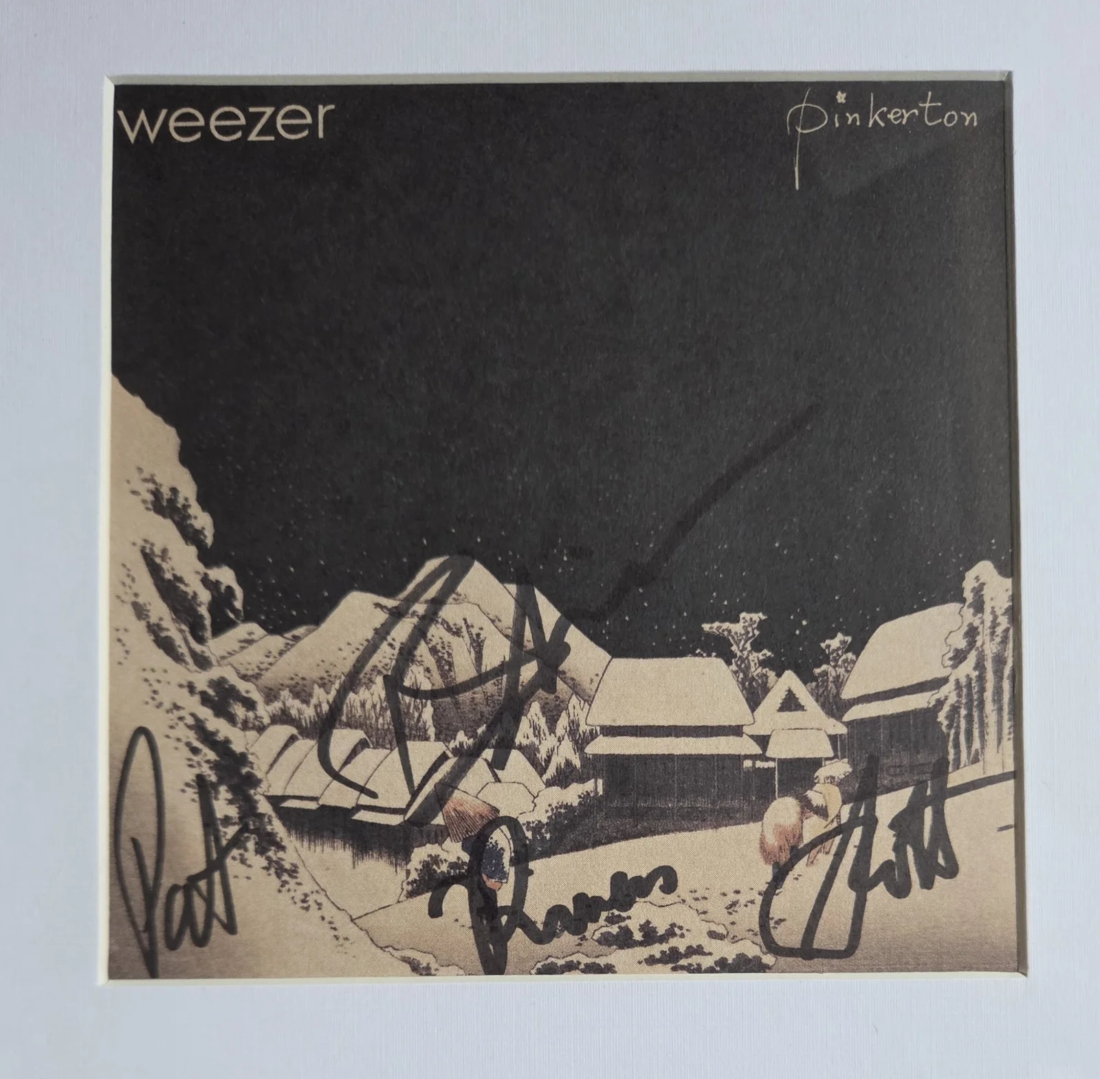 WEEZER AUTOGRAPHED CD DISPLAY BECKETT BAS LOA SIGNED RIVER CUOMO PRESENT GIFT, image 3