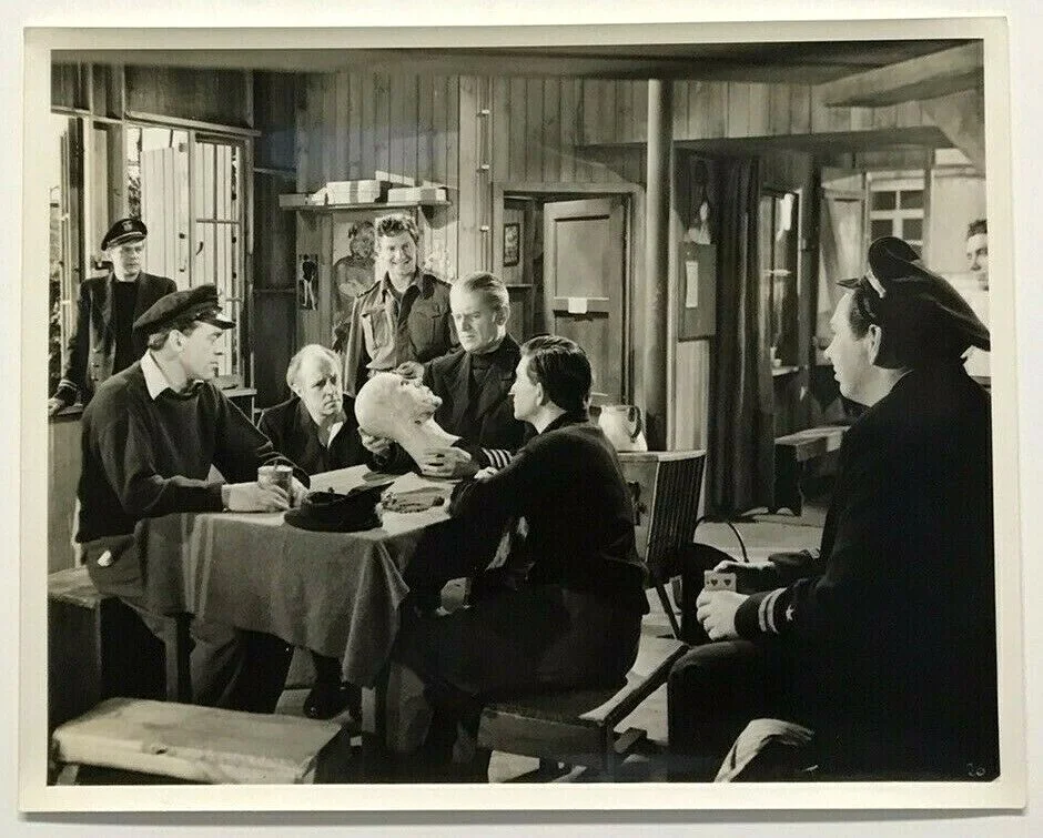 Vintage Movie Film Photo Jack Warner Albert RN Mannequin Dummy Head Scene 1953., изображение 2