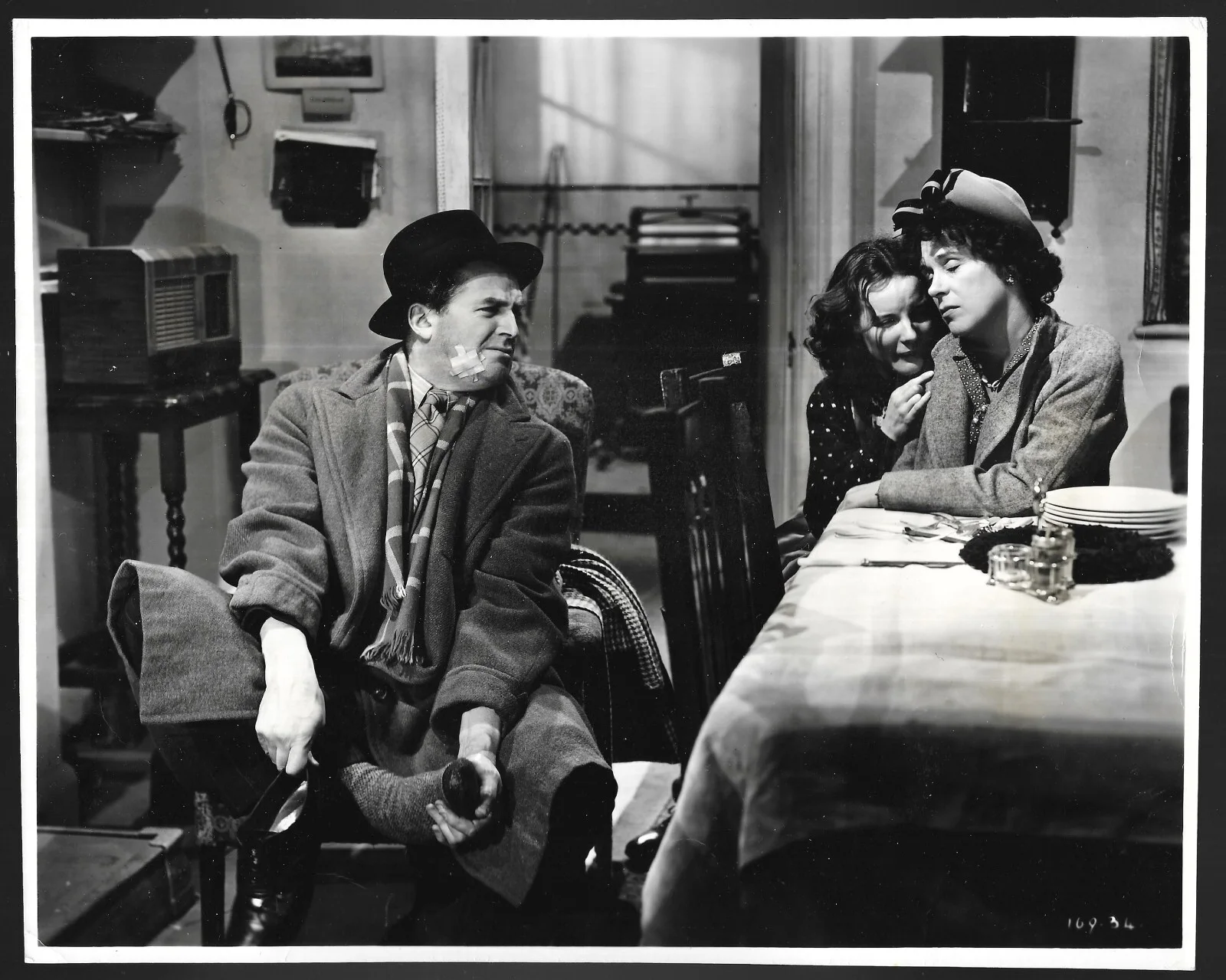 Jack Warner Movie Film Photo Huggett Wedding Bells Scene Petula Clark Harrison, изображение 2