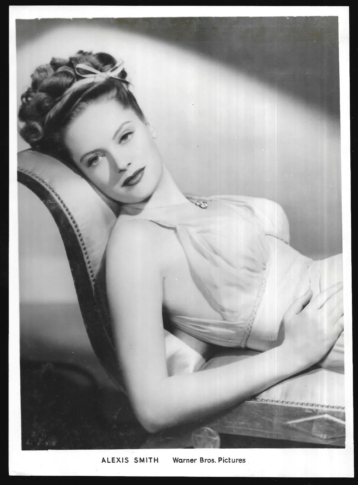 Vintage Alexis Smith Press Photo Warner Bros Beautiful Sexy Actress, image 2