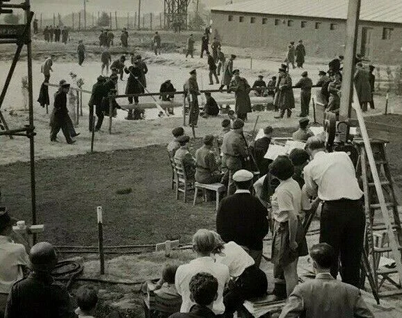 Vintage Movie Film Photo Jack Warner Albert RN On Set Scene Director 1953, изображение 3