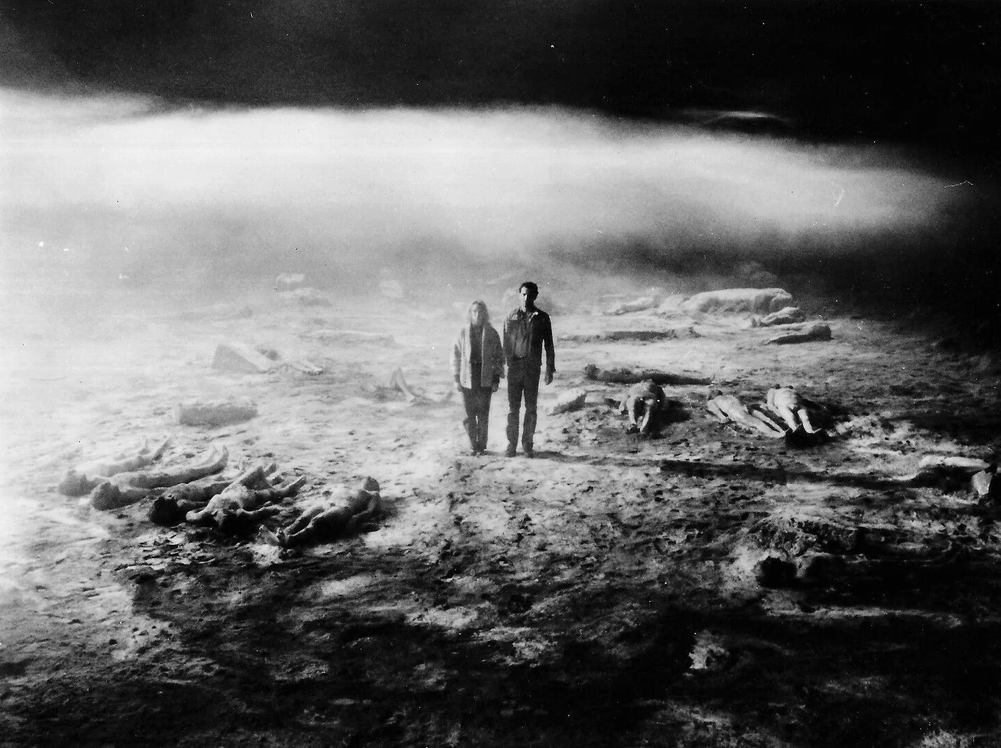 The Beyond Movie Press Photo Scene Planet Dead Monsters Horror Sci Fi 1981, image 2
