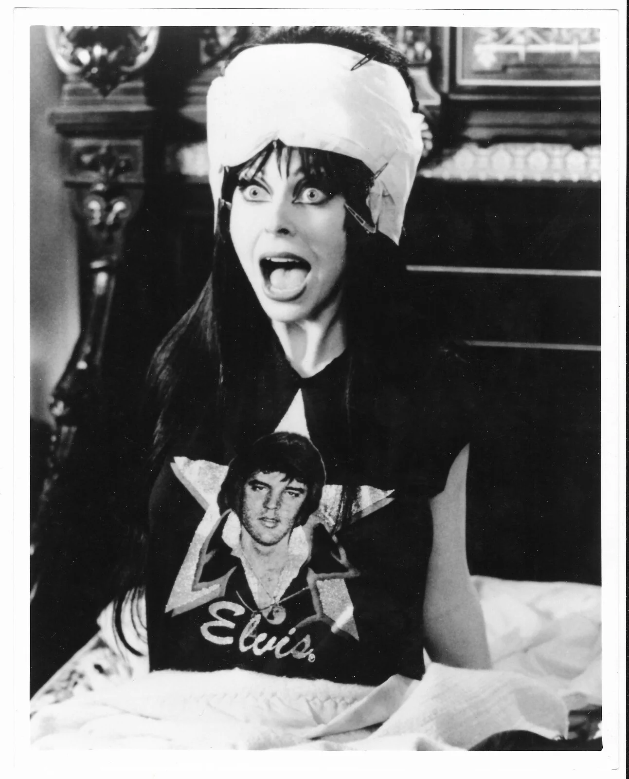 Elvira Cassandra Peterson Photo Elvis Presley T-Shirt Halloween Horror 10" x 8", изображение 2