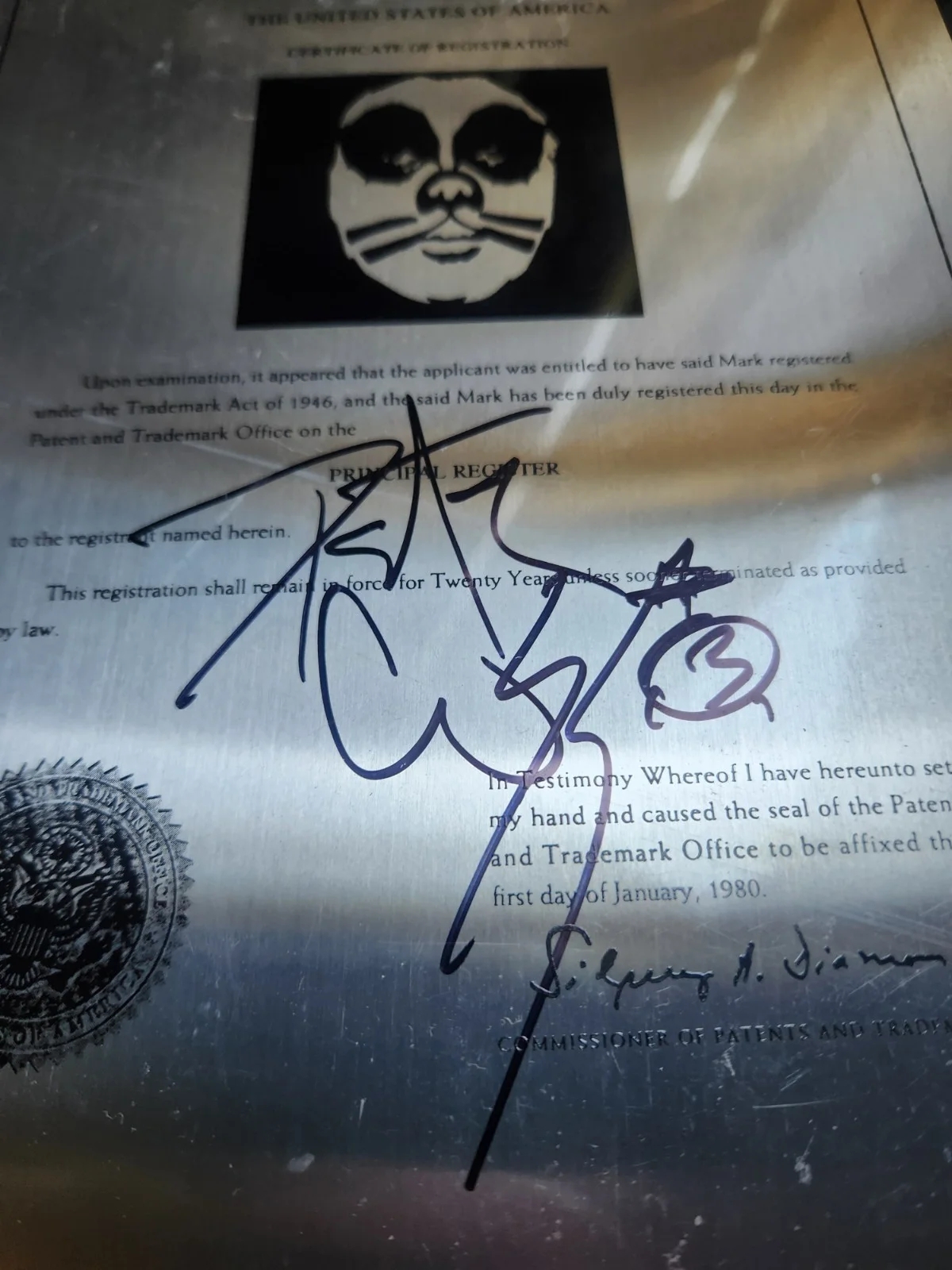 Kiss Peter Criss Signed Wall Plaque Trademark Makeup Display Rare Aucoin, изображение 2