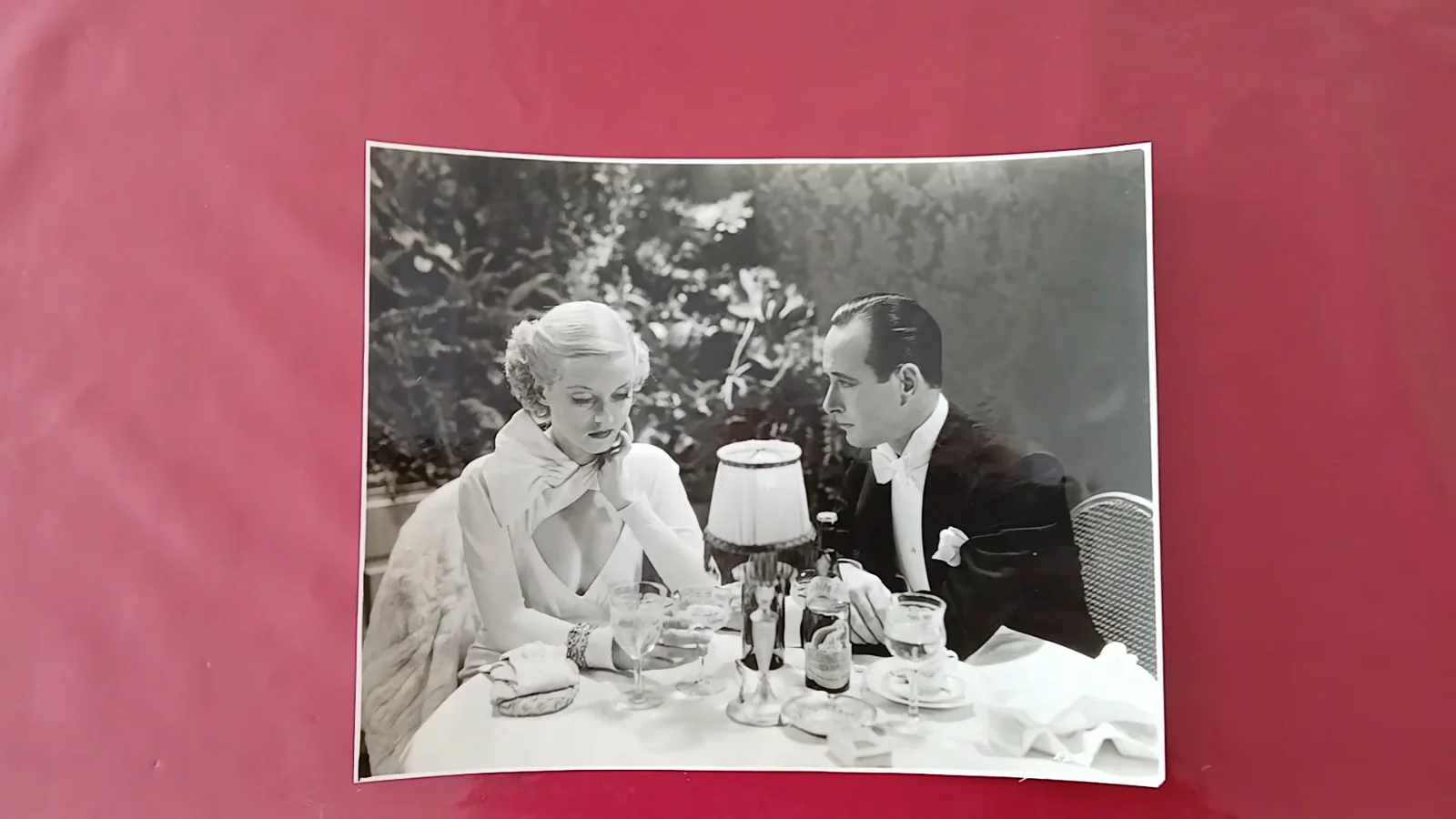 BETTE DAVIS + GENE RAYMOND - ORIGINAL VINTAGE STILL EX-LADY - 8" x 10" - 1933, изображение 2