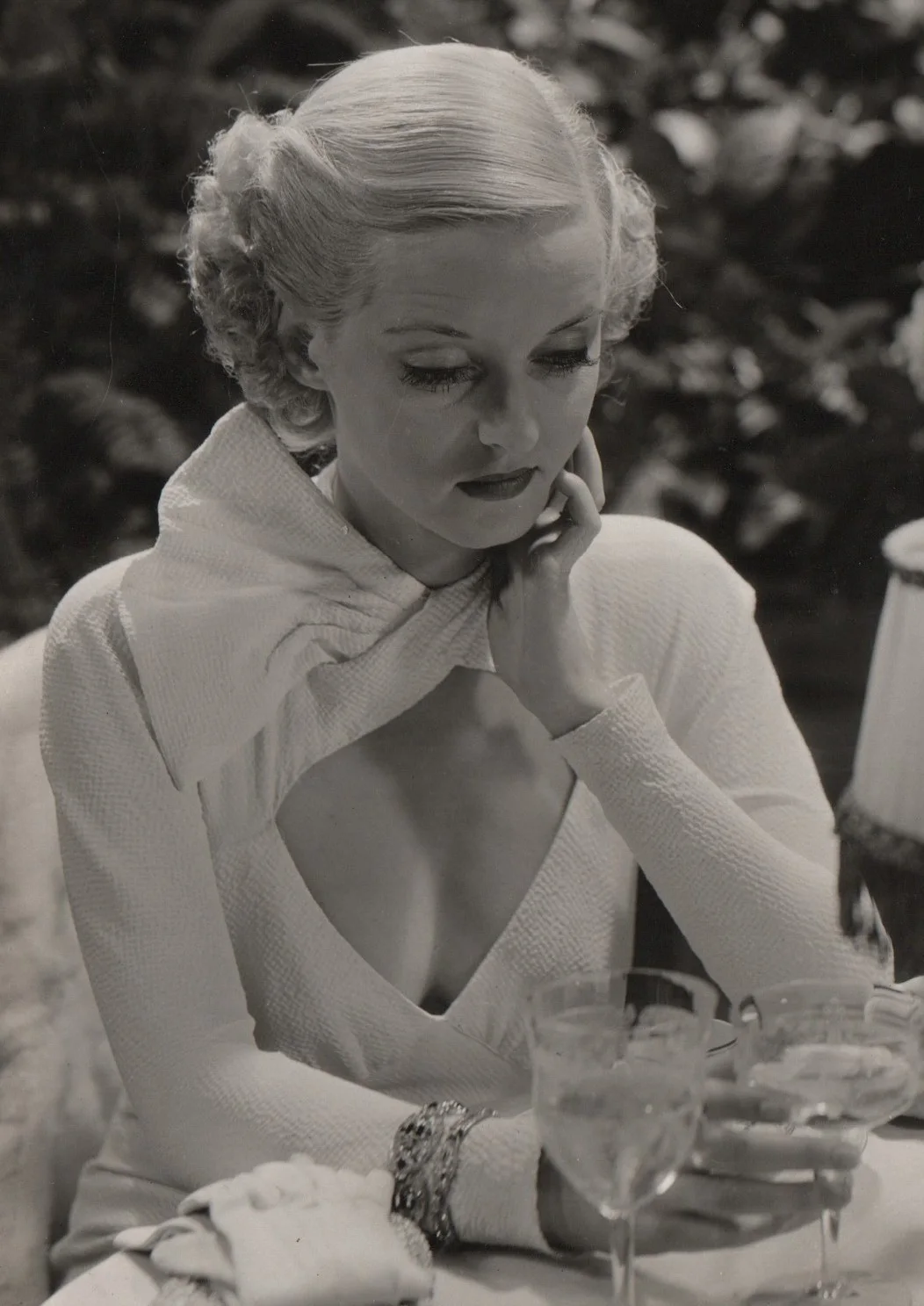 BETTE DAVIS + GENE RAYMOND - ORIGINAL VINTAGE STILL EX-LADY - 8" x 10" - 1933, изображение 3