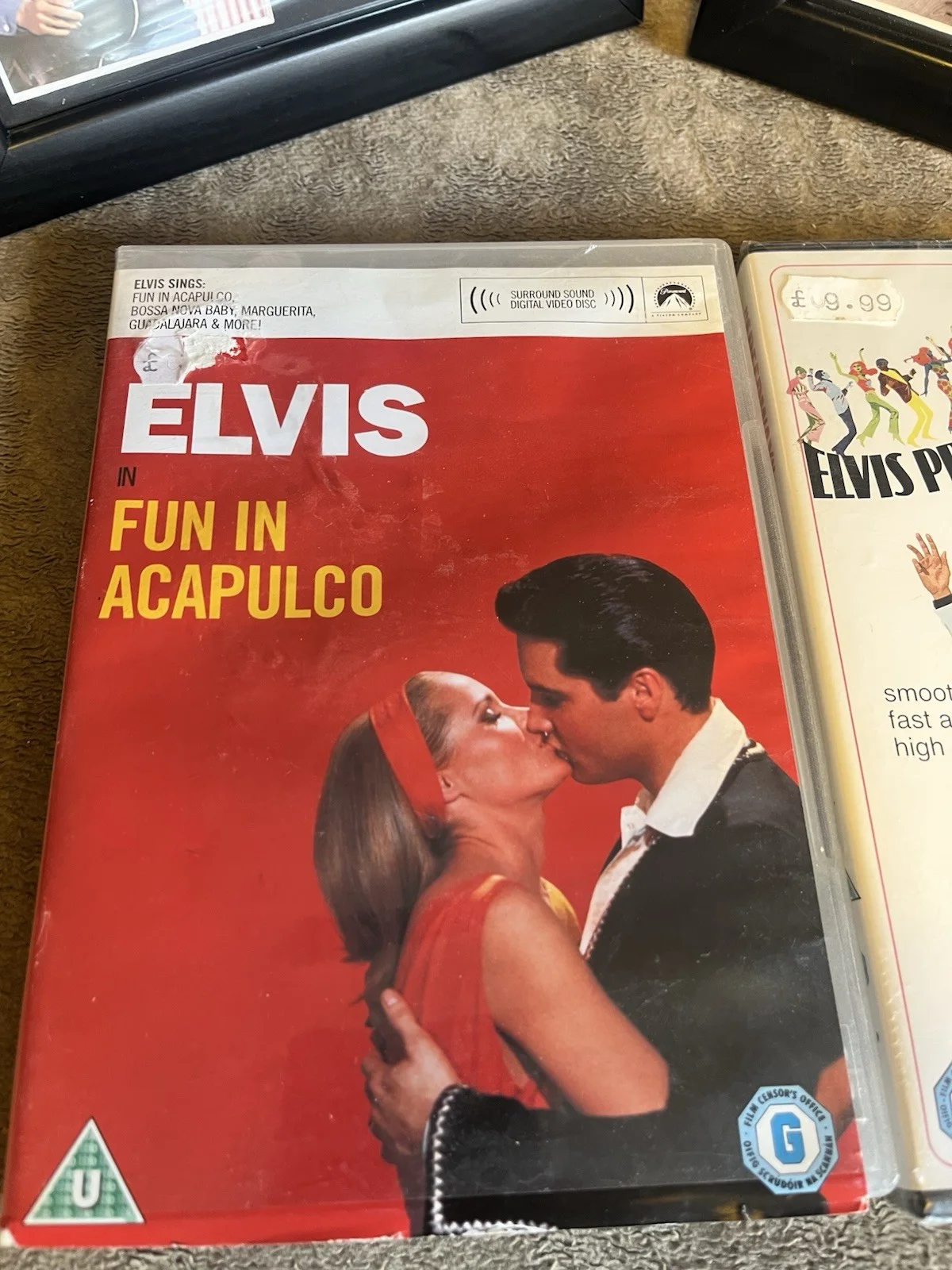 2x Elvis Film cell Pictures And 2 Elvis DVDs, image 2