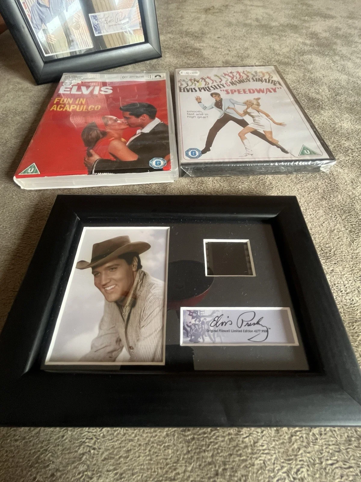 2x Elvis Film cell Pictures And 2 Elvis DVDs, image 5