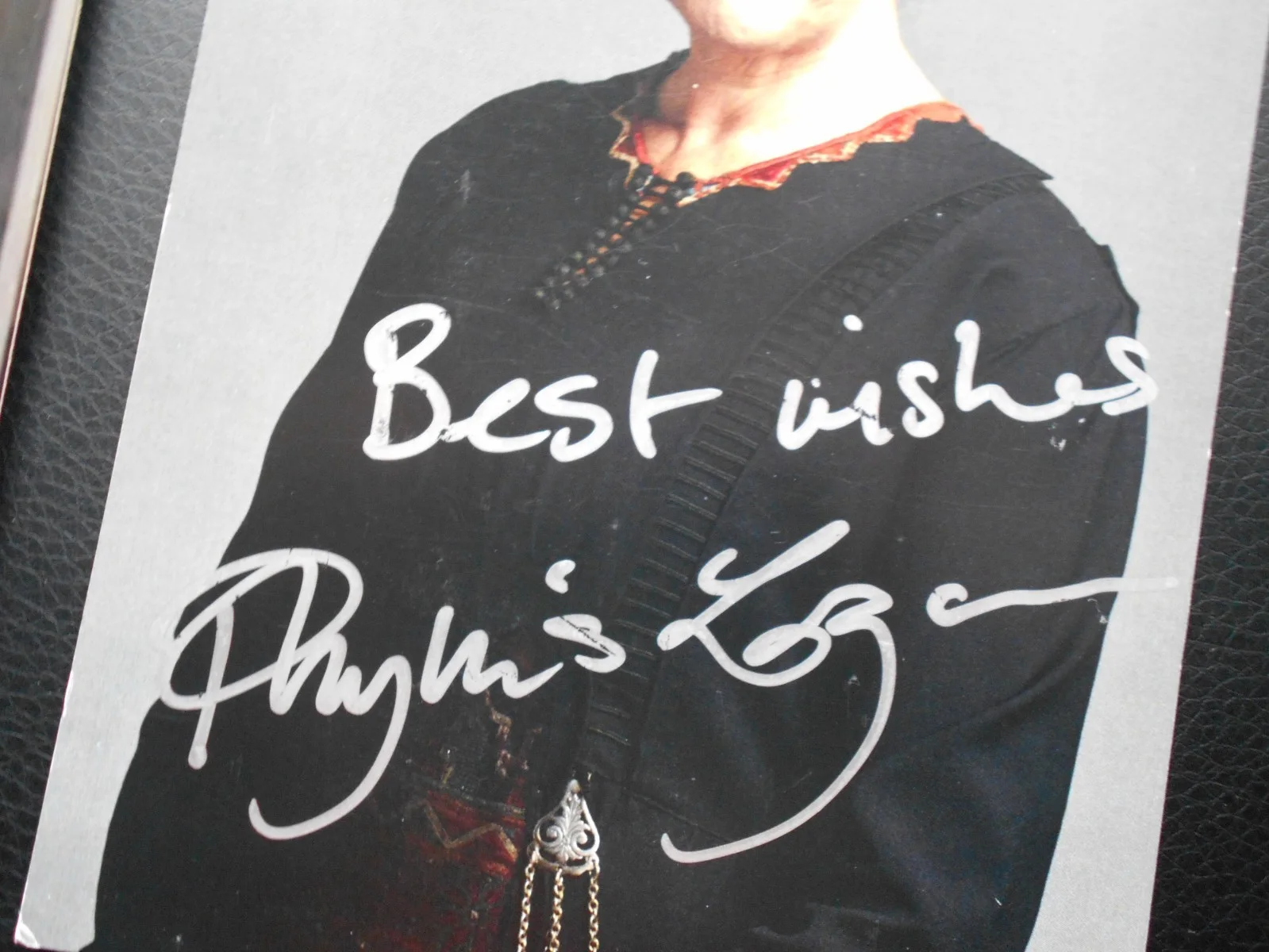 SIOBHAN FINNERAN & PHYLIS LOGAN GENUINE AUTOGRAPH., image 3