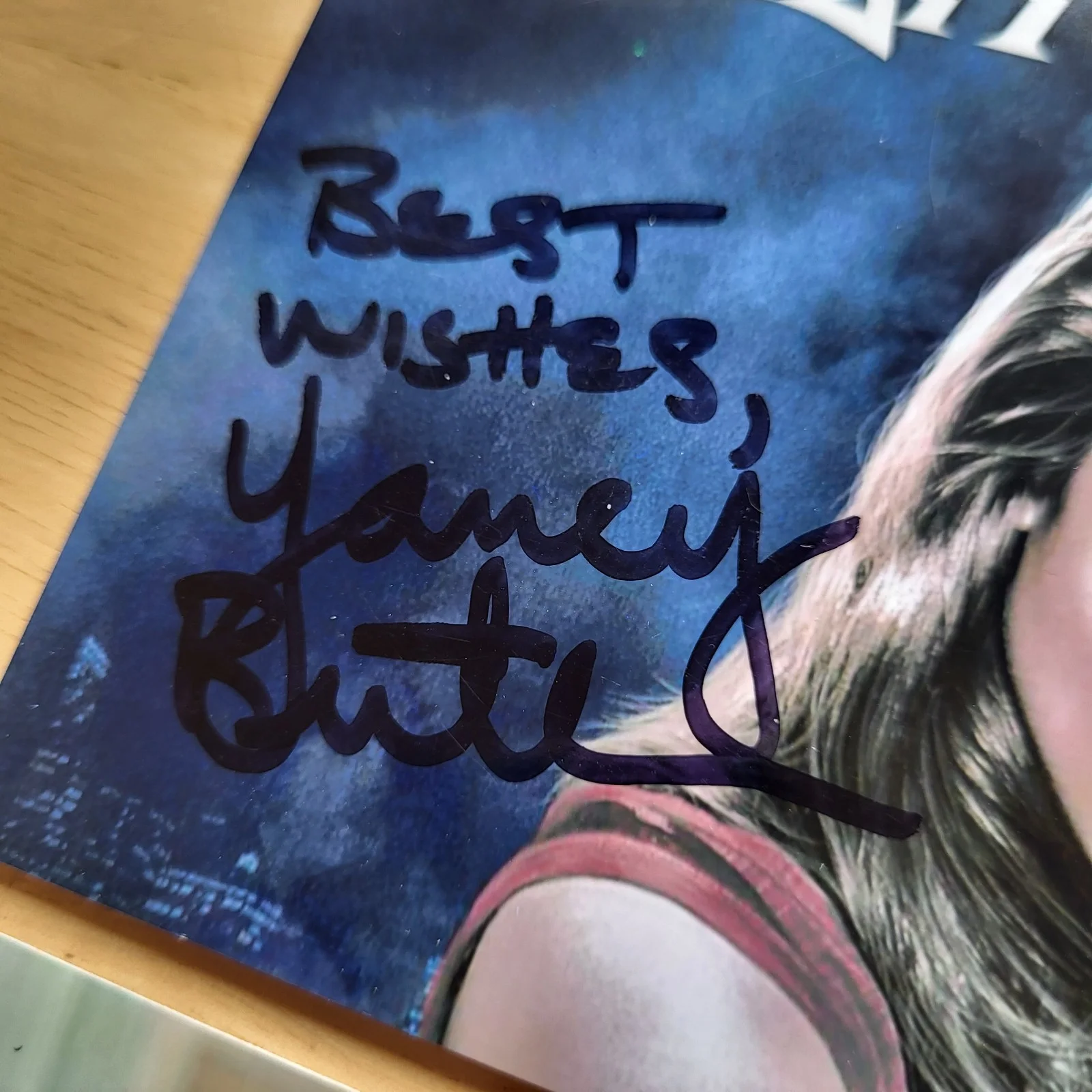 Yancy Butler — Yancy Butler Witchblade Kick Ass Hand Signed 4x6 Autograph Photos, image 2