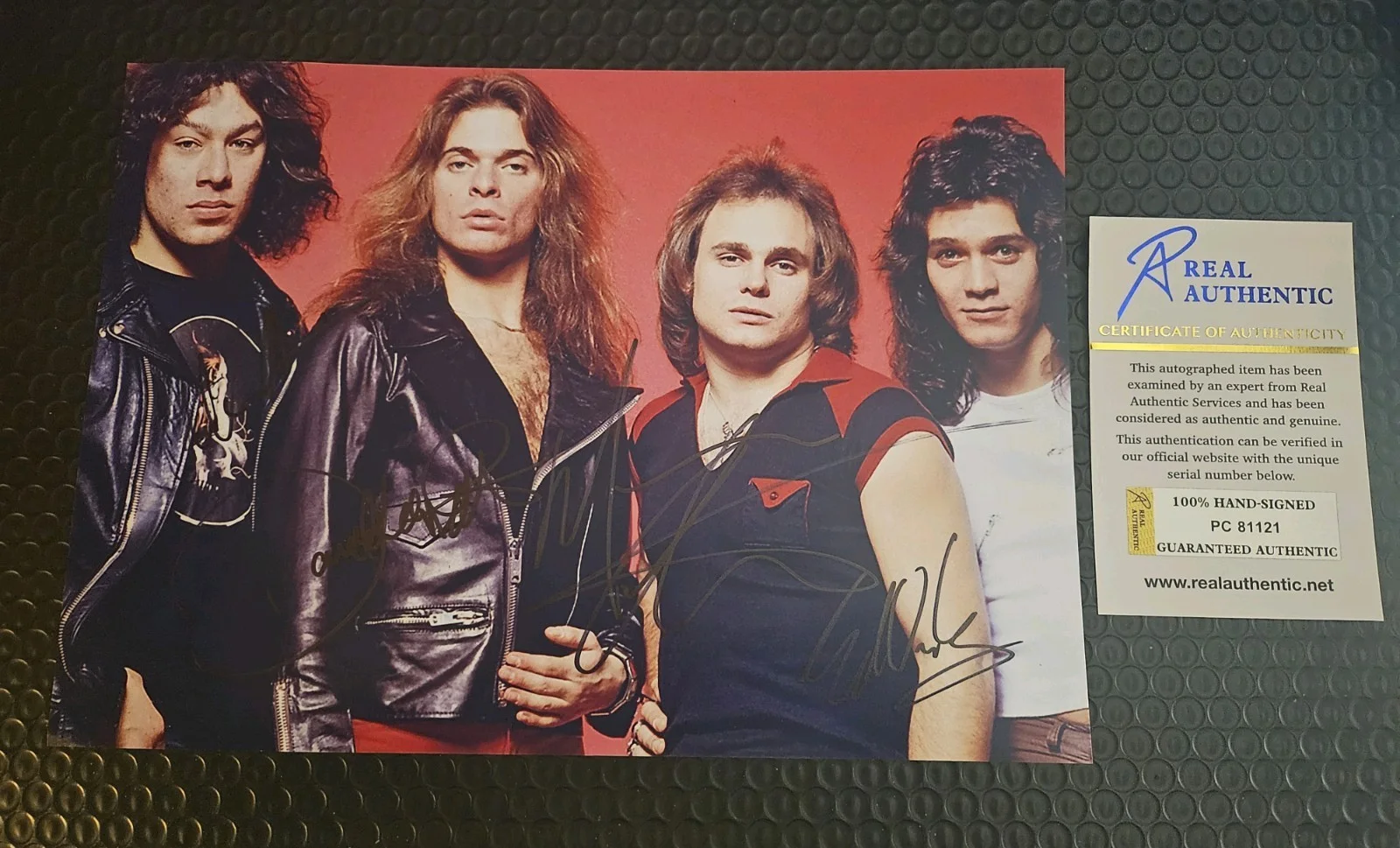 WITH COA VAN HALEN ORIGINAL FULL BAND AUTOGRAPHS 12X8" PERFECT CONDITION PHOTO, image 2