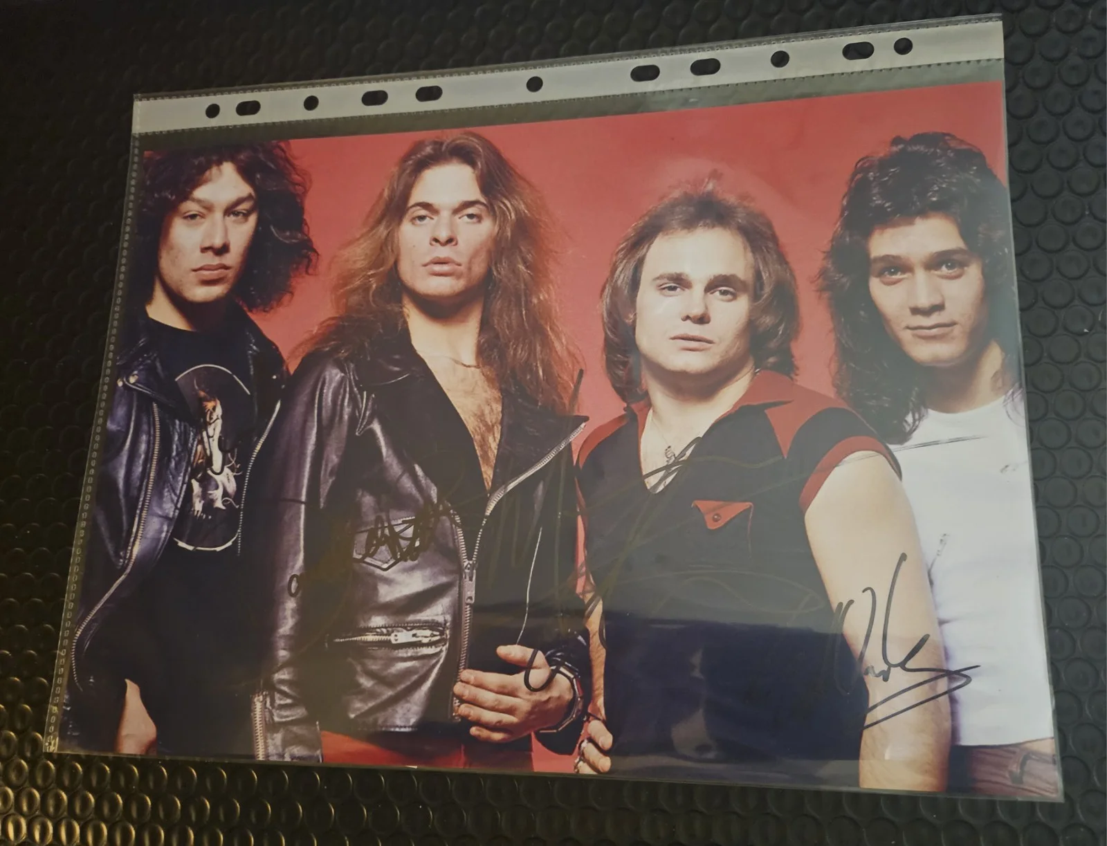 WITH COA VAN HALEN ORIGINAL FULL BAND AUTOGRAPHS 12X8" PERFECT CONDITION PHOTO, image 3