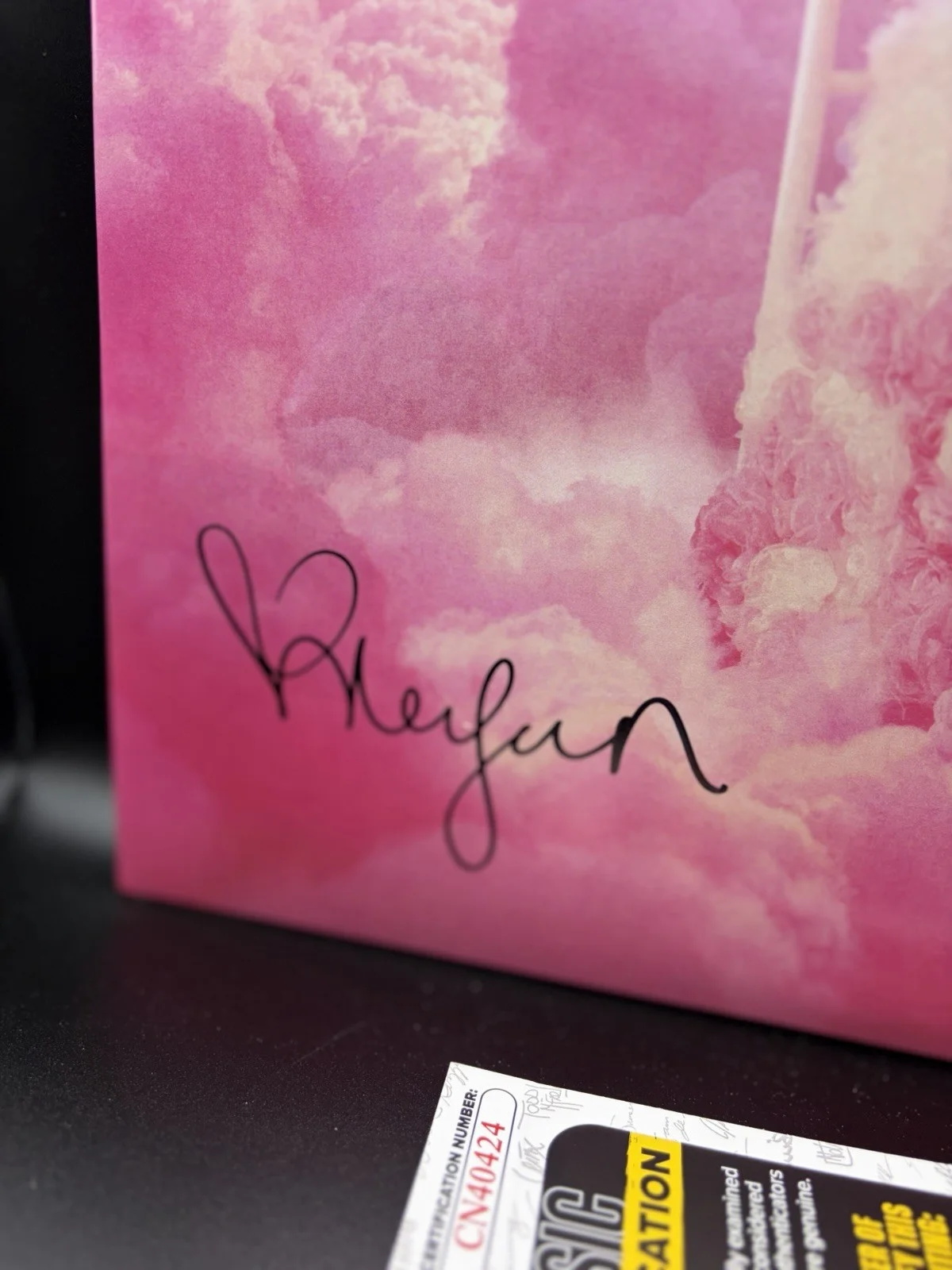 MEGAN MORONEY - Cloud 9: Megan's Signature Pink Signed Vinyl LP JSA COA, image 2