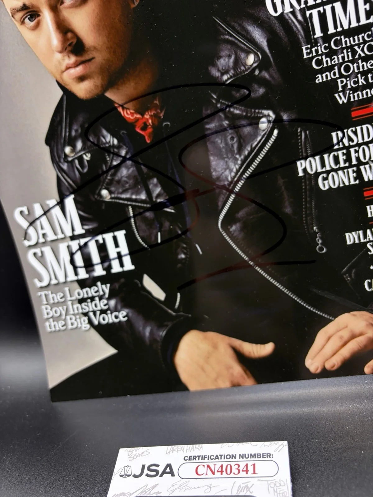 SAM SMITH SIGNED AUTOGRAPHED 8X10 PHOTO RARE FULL AUTOGRAPH JSA Coa, image 2