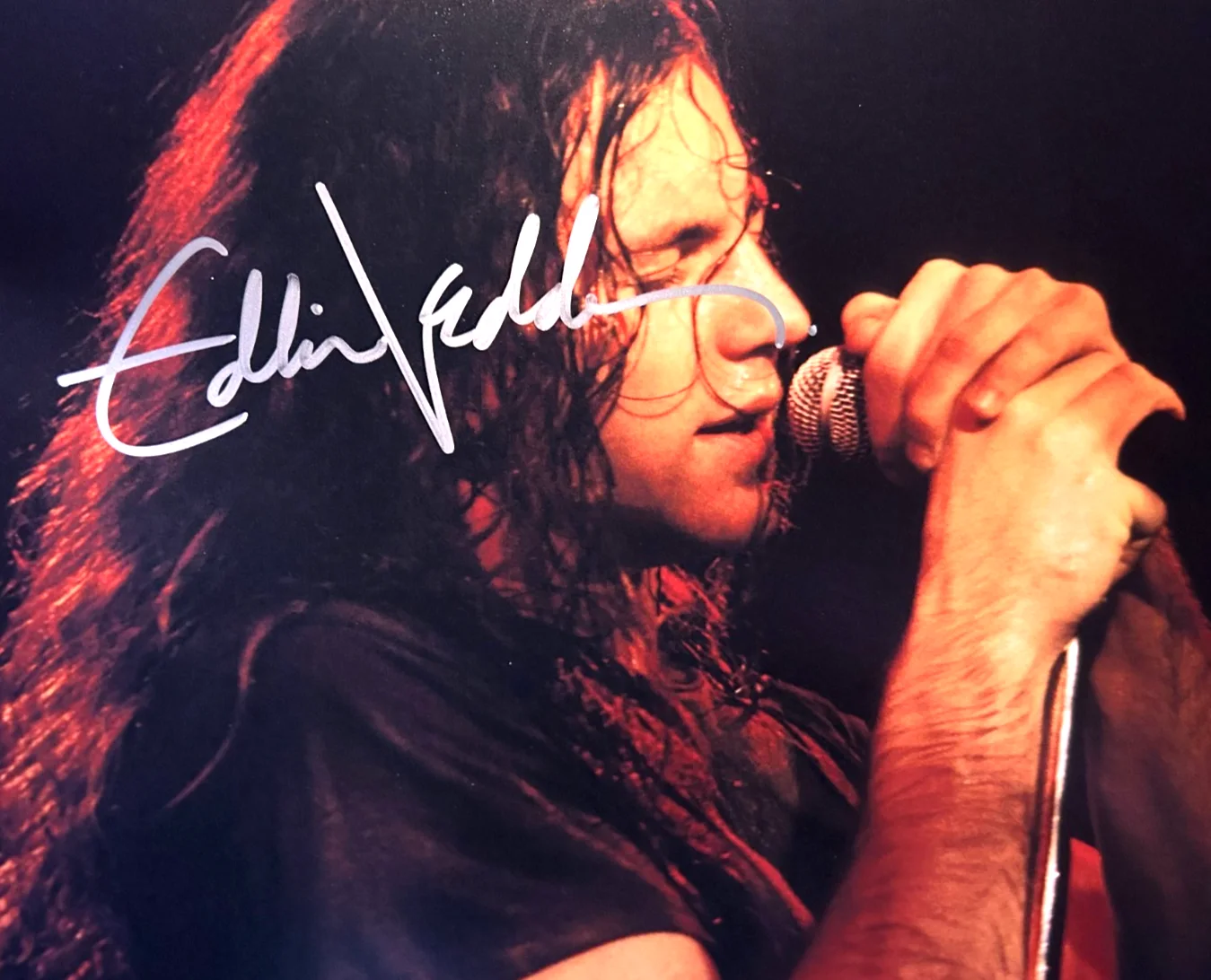 Eddie Vedder — Eddie Vedder Signed PEARL JAM Original 8x10" Authentic Autograph GENUINE w/COA, image 3
