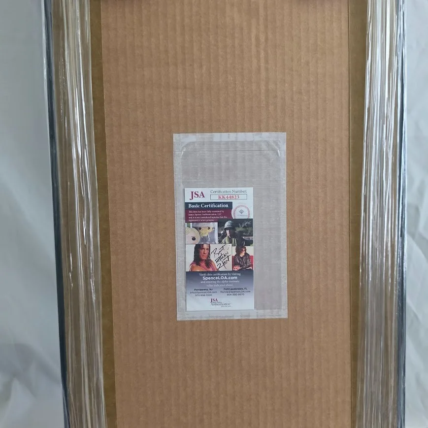 Taylor Swift Signed Autograph Red CD ERAS Showgirl Poet Framed JSA COA, изображение 5