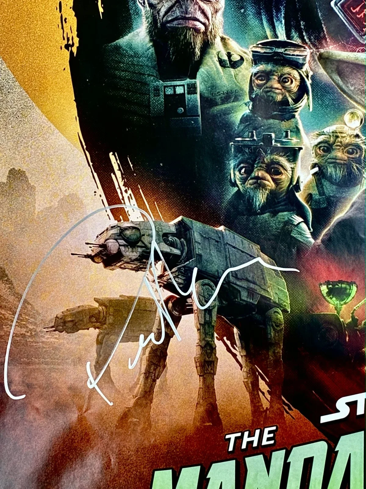 pedro pascal — Pedro Pascal Signed Mandalorian And Grogu Original 27x40 Poster SWAU COA RARE, изображение 2