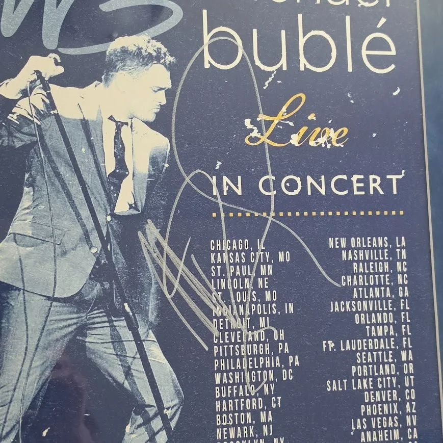 Michael Buble — Michael Buble signed poster2023 tour JSA Certified COA Framed, image 3